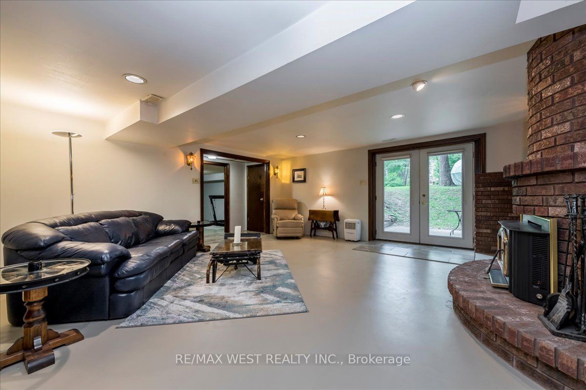189 Park Road Property Photo 15