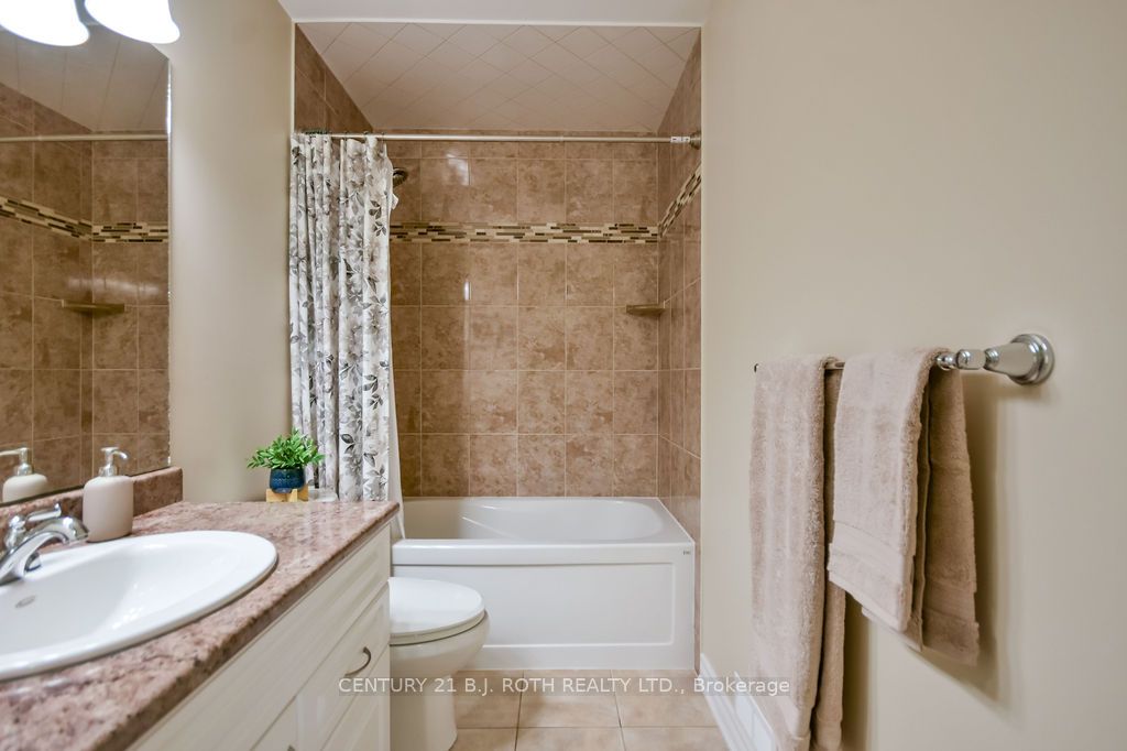5051 Sideroad 25 Property Photo 23