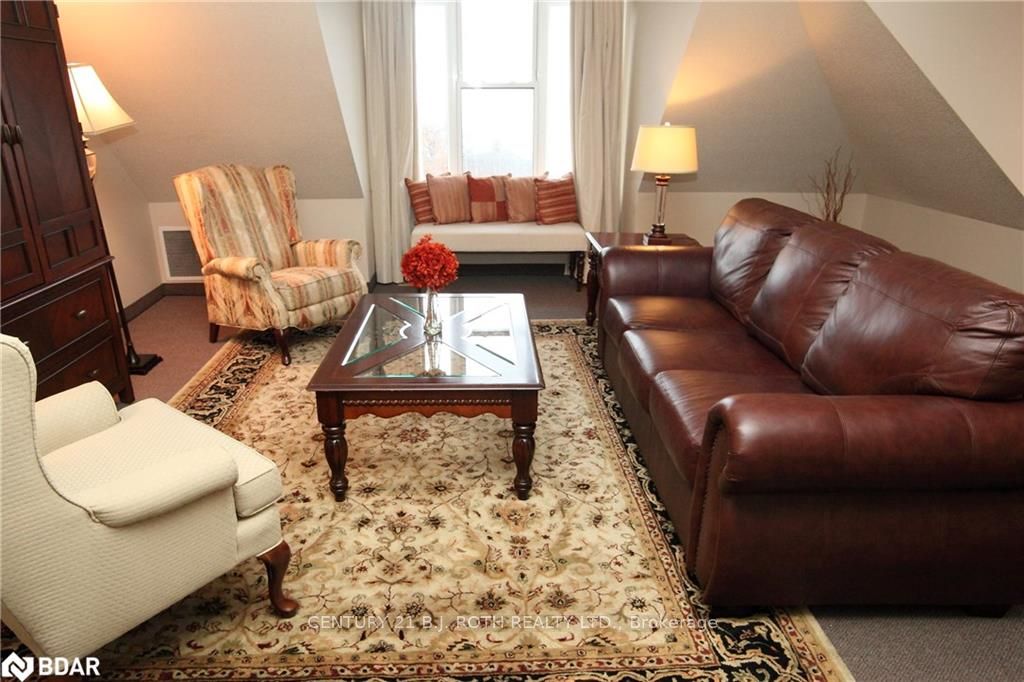 1 Berczy Street Property Photo 14