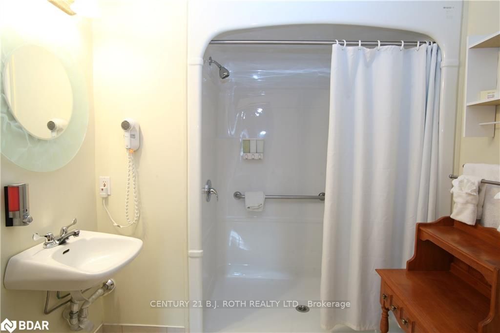 1 Berczy Street Property Photo 19