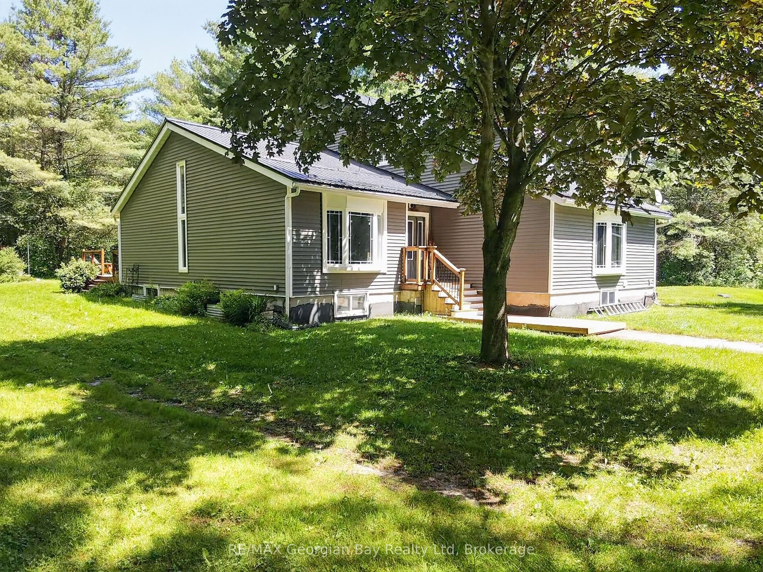 450 Ellerys Side Road Property Photo 33