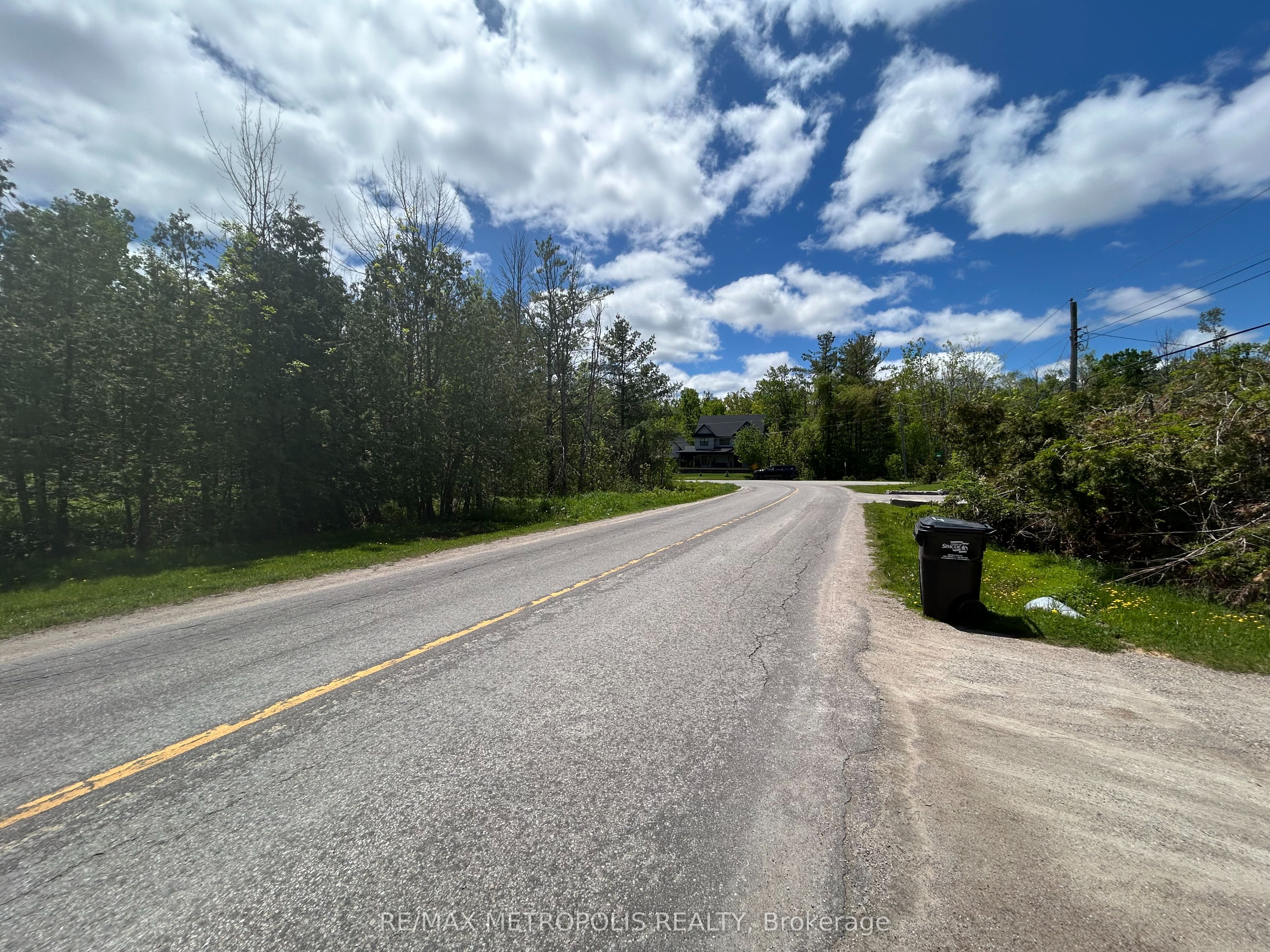 593 Lakeshore Road E Property Photo 14