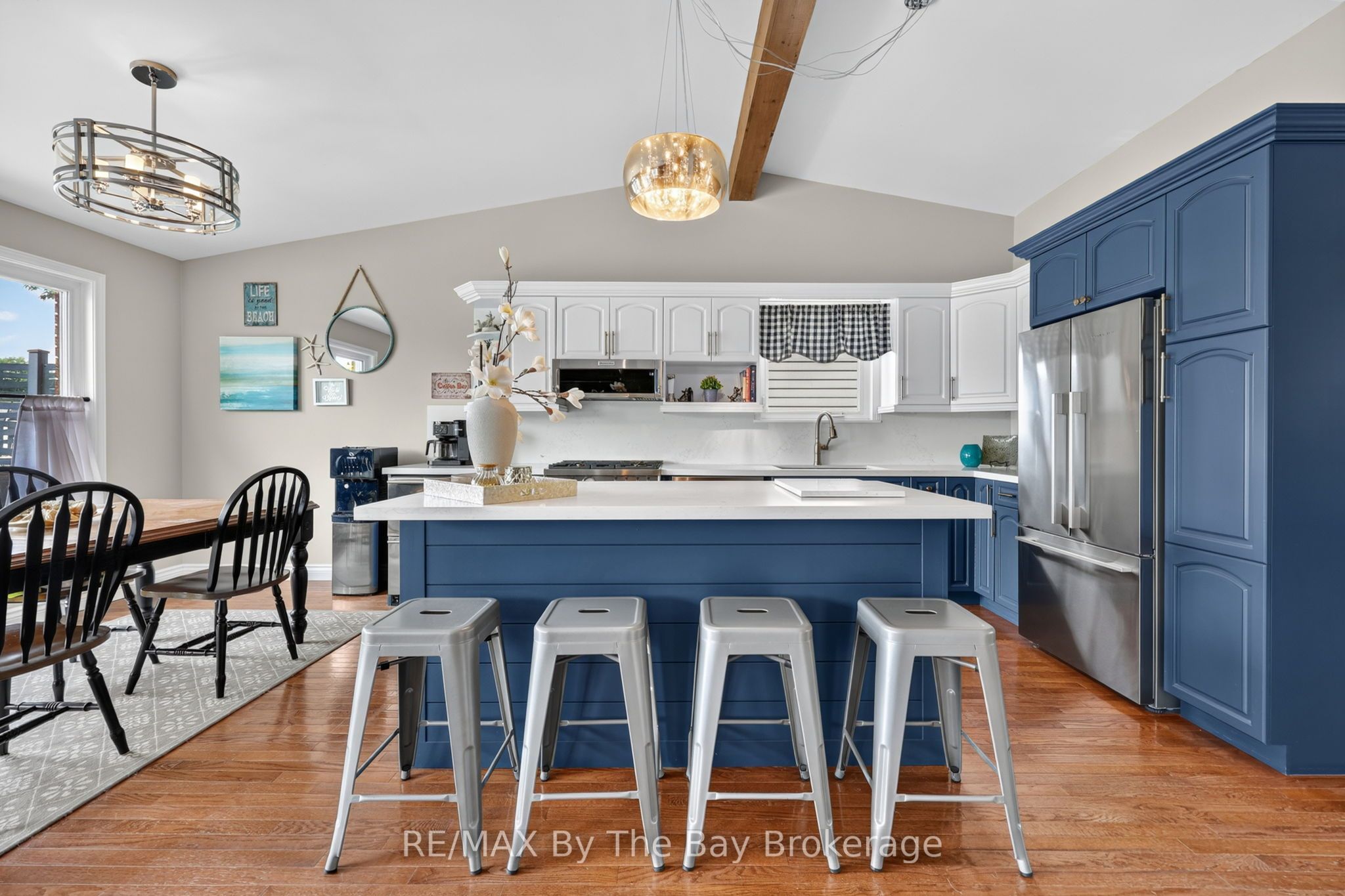 1434 River Road W Property Photo 6