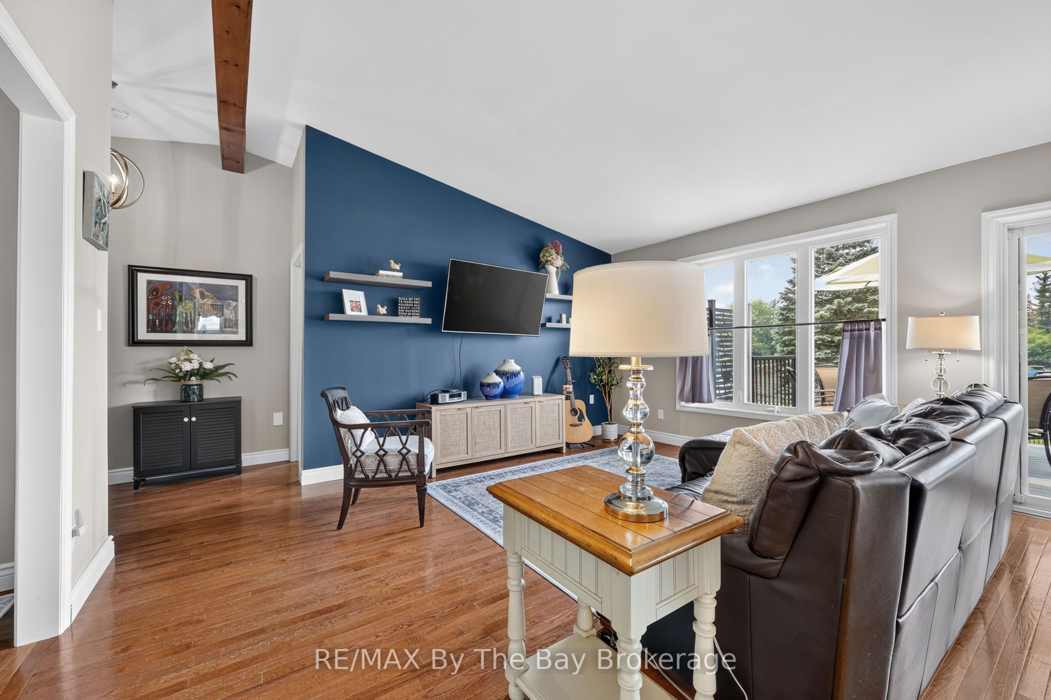 1434 River Road W Property Photo 13