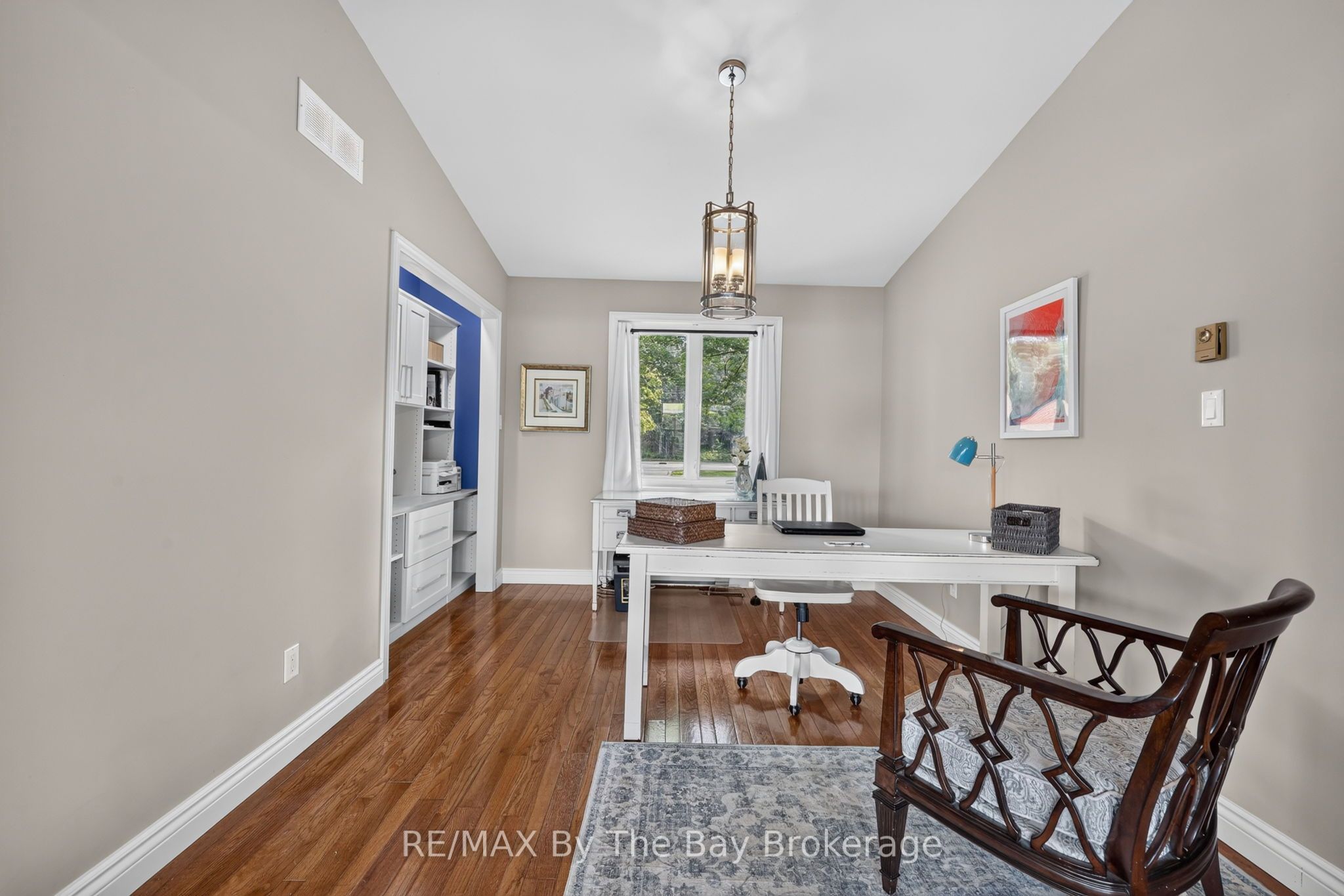 1434 River Road W Property Photo 17