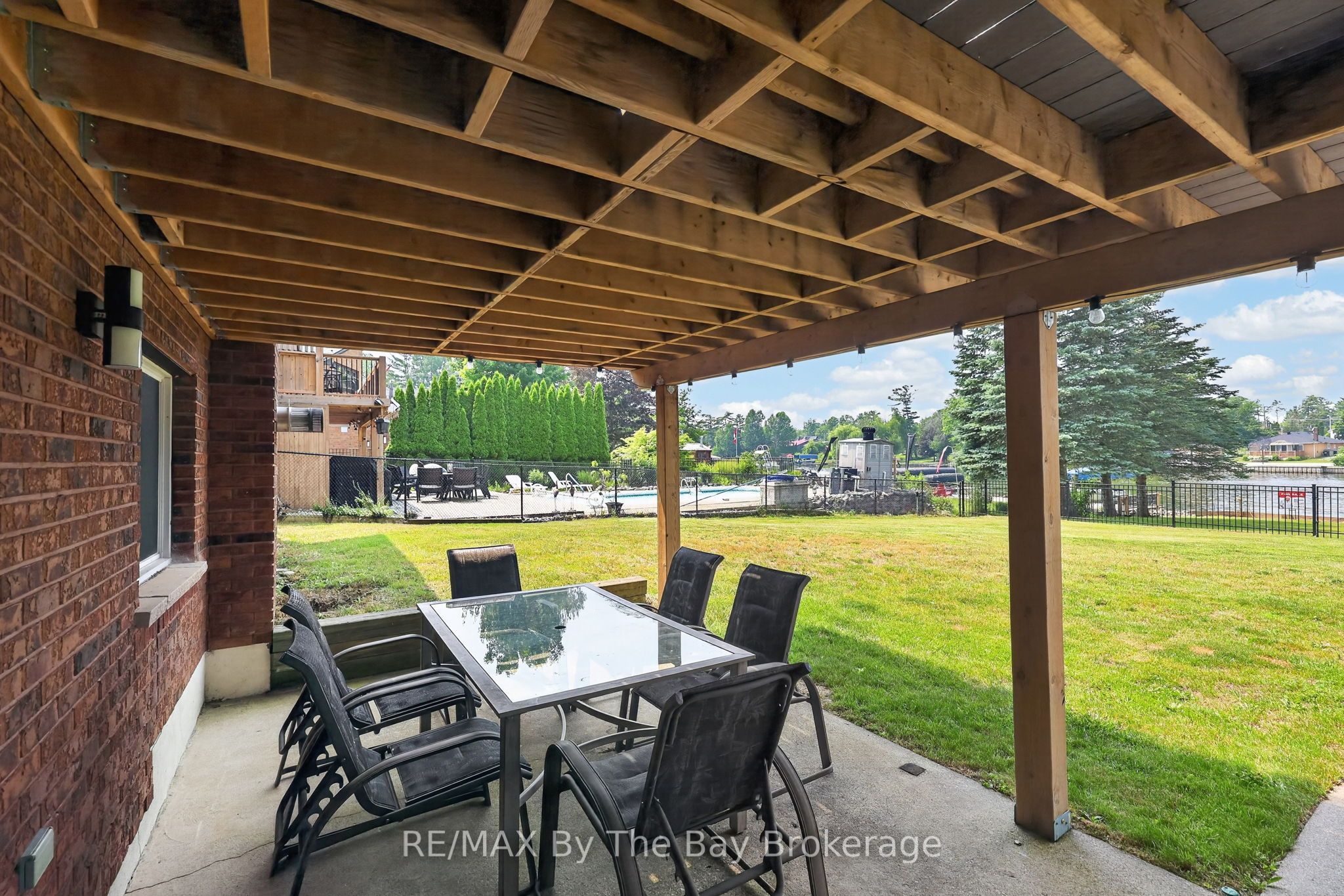 1434 River Road W Property Photo 34