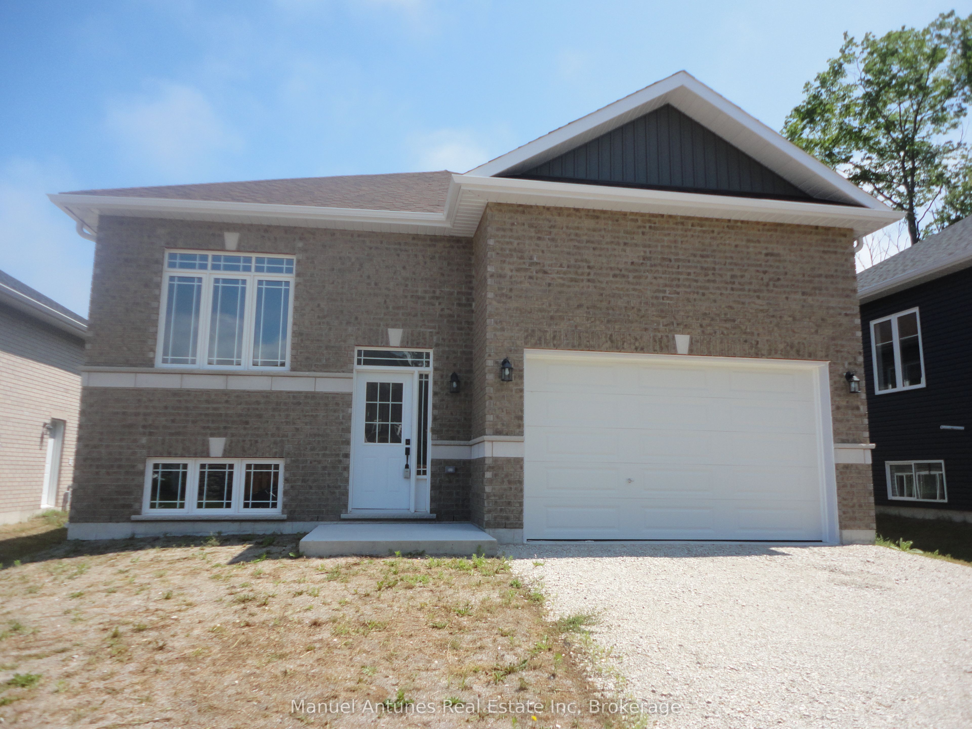 4 Joanne Crescent Property Photo 1