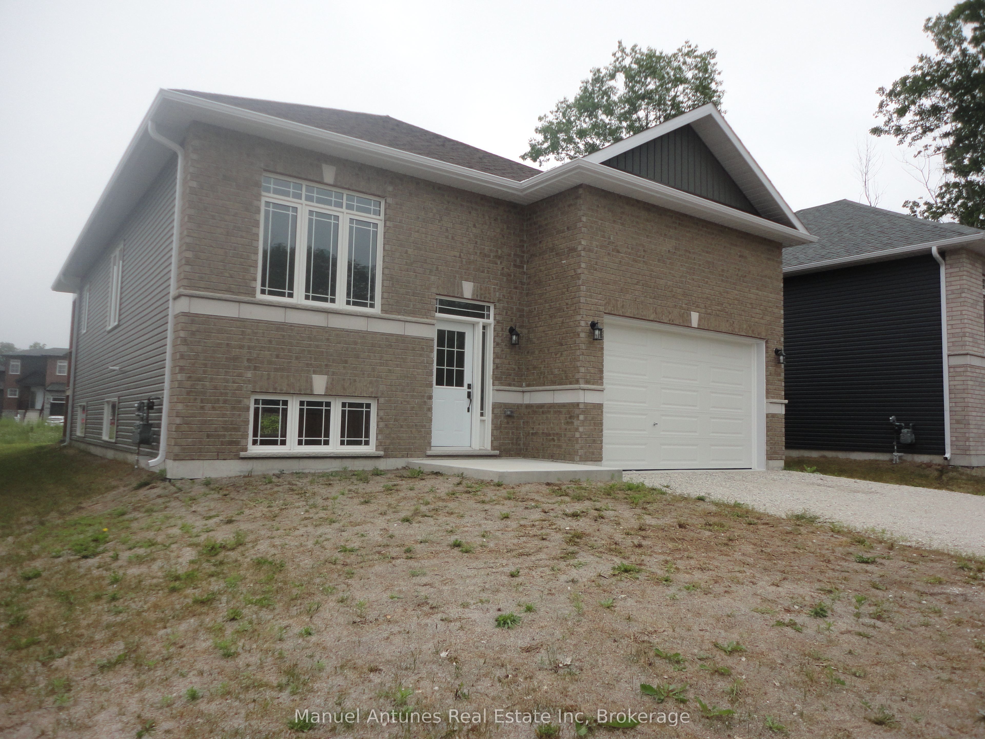 4 Joanne Crescent Property Photo 3