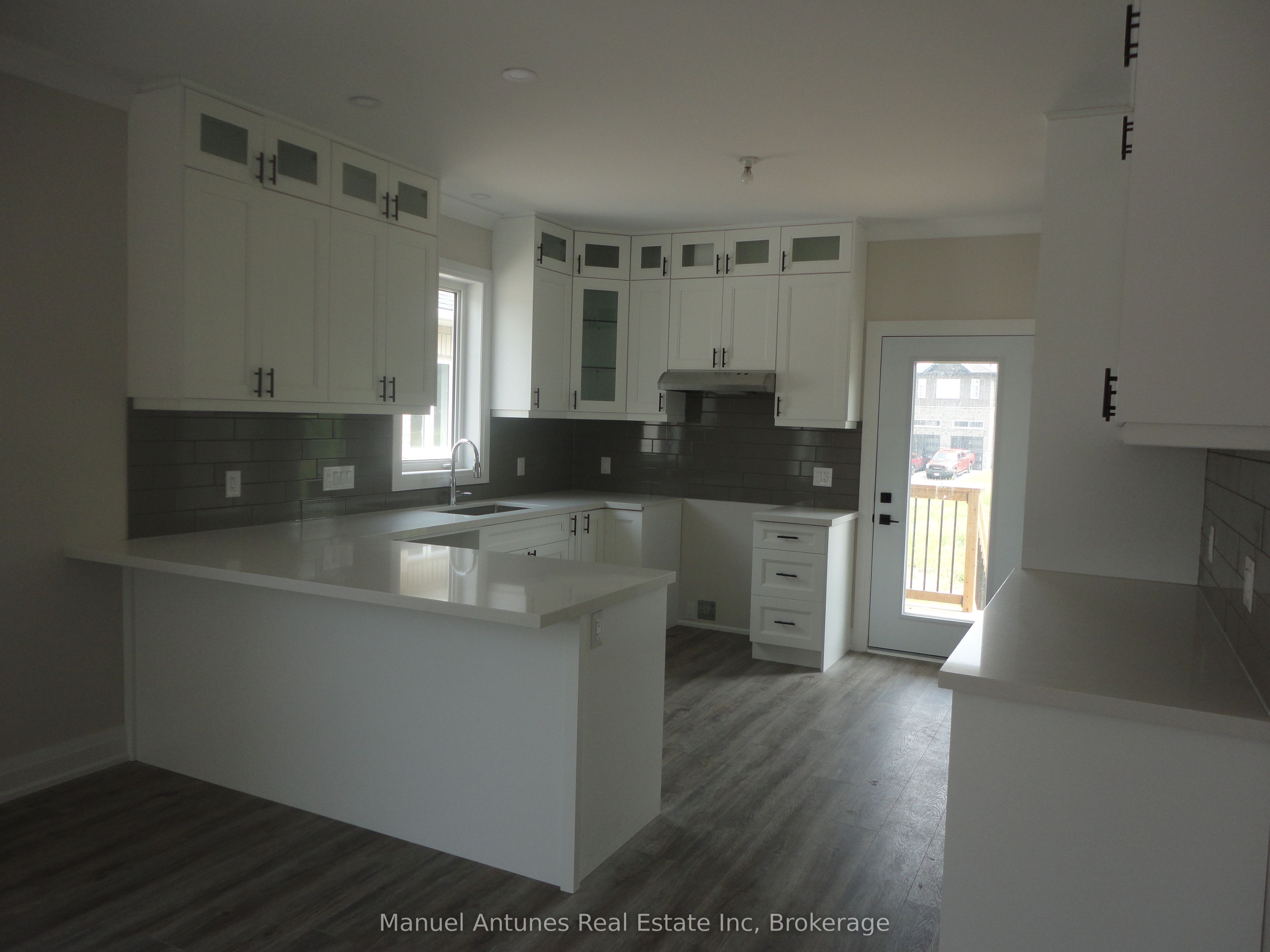 4 Joanne Crescent Property Photo 13