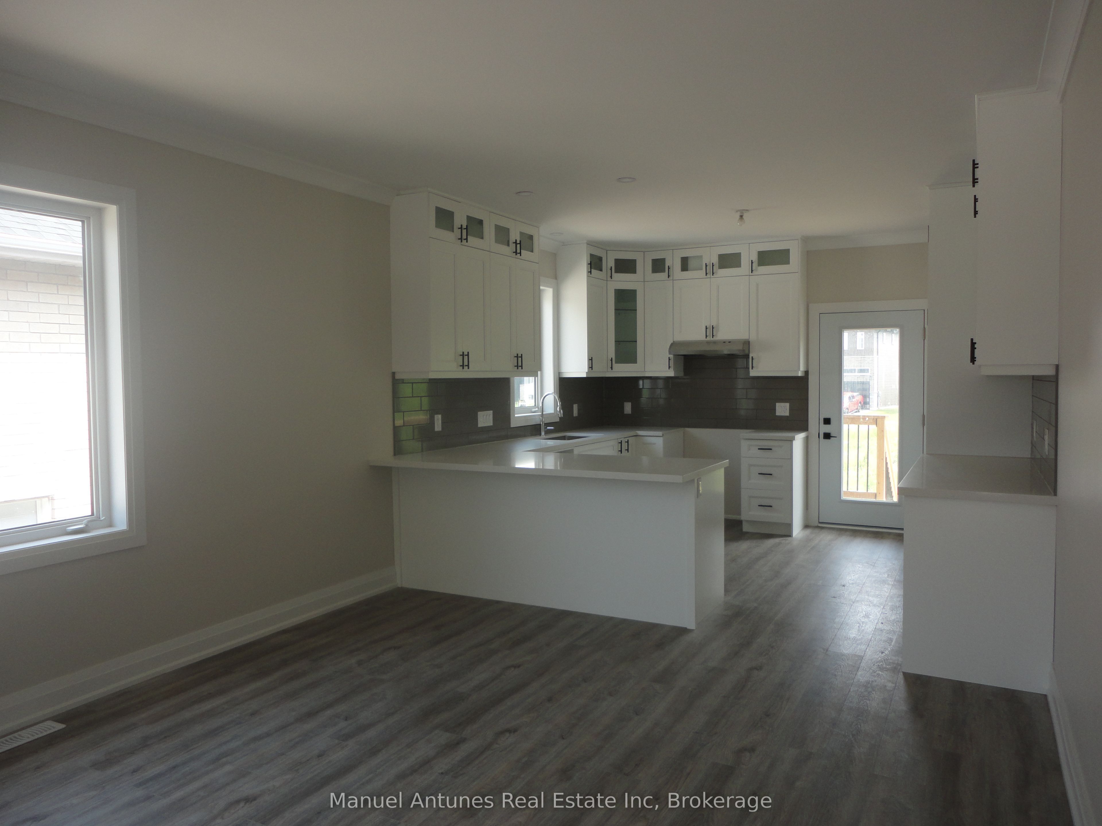 4 Joanne Crescent Property Photo 15
