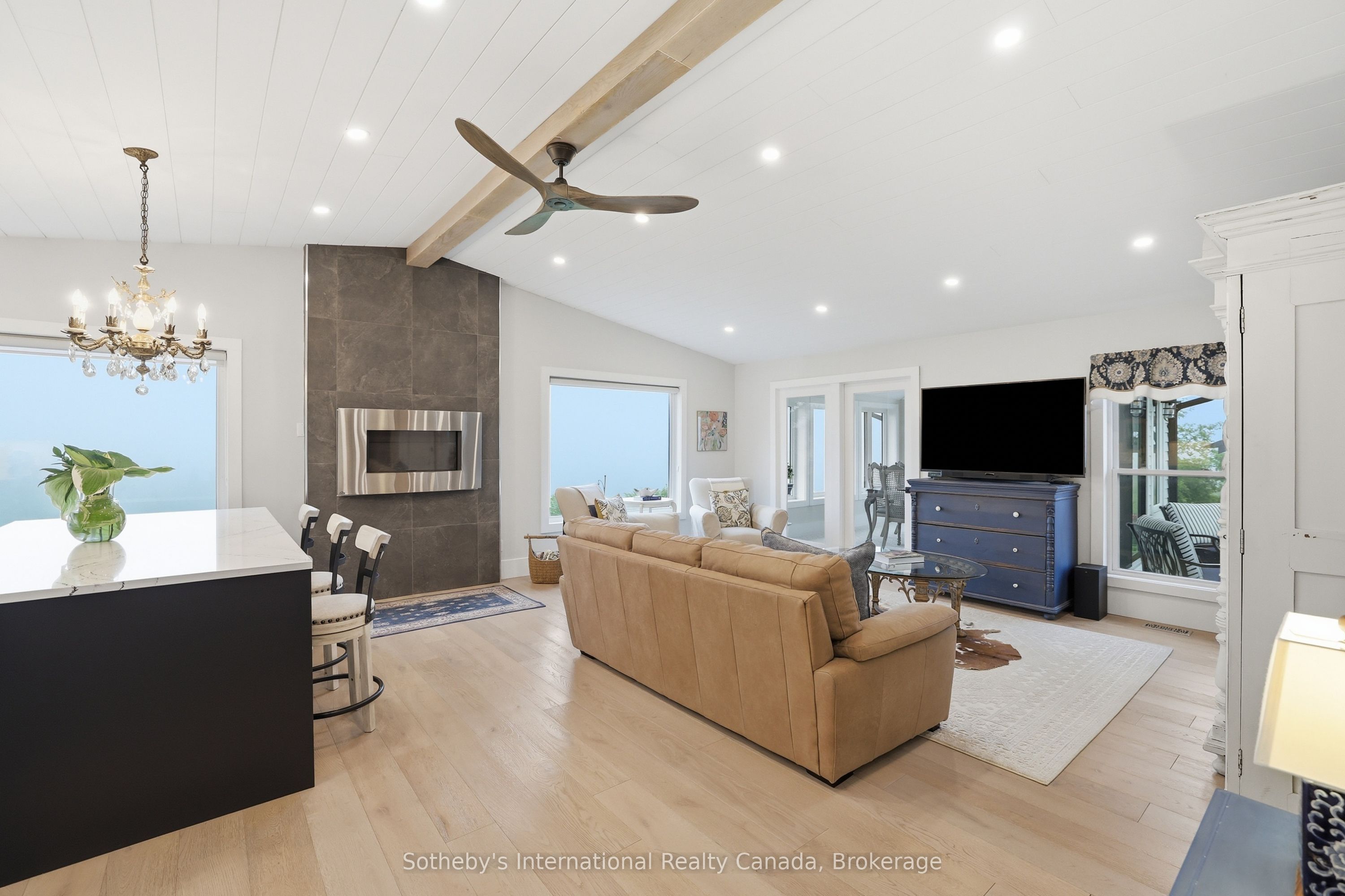 9263 91 County Road Property Photo 9