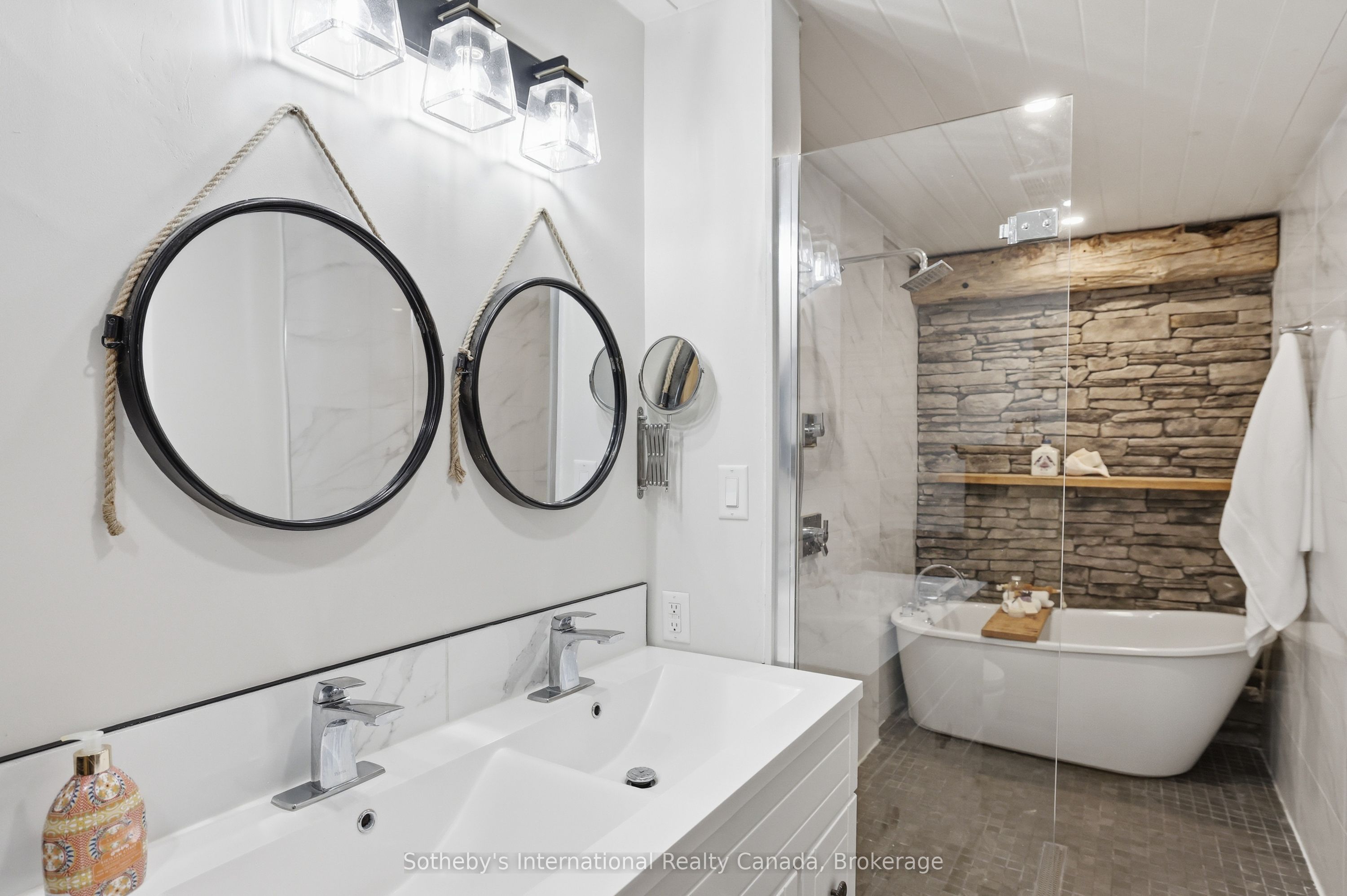 9263 91 County Road Property Photo 23