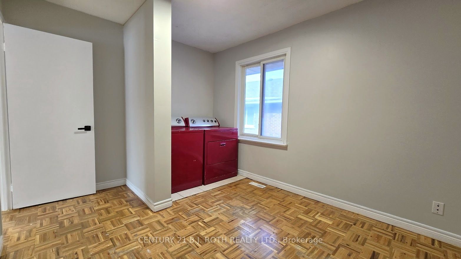 41 Bayview Drive Upper Property Photo 19