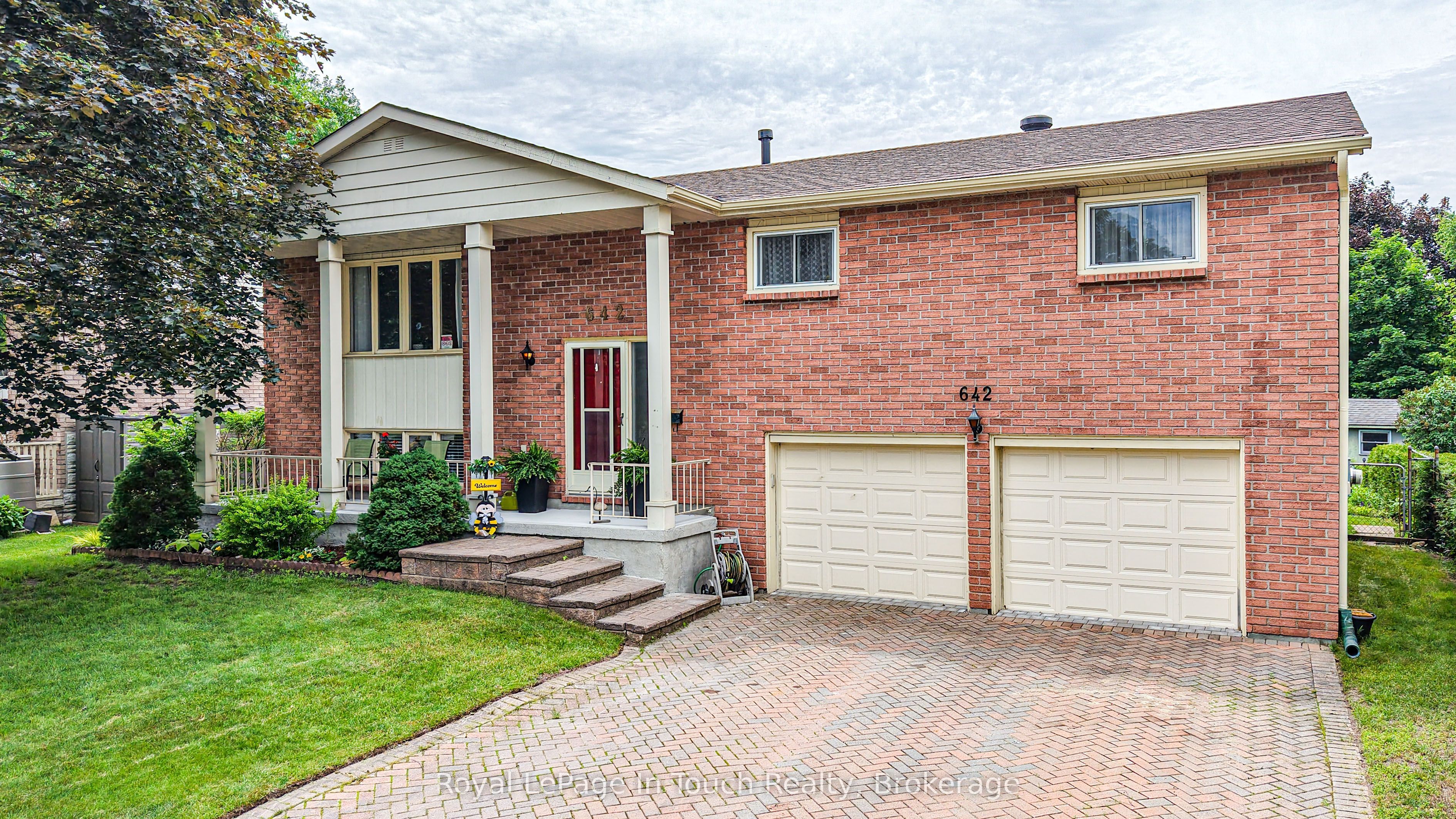642 Randles Crescent