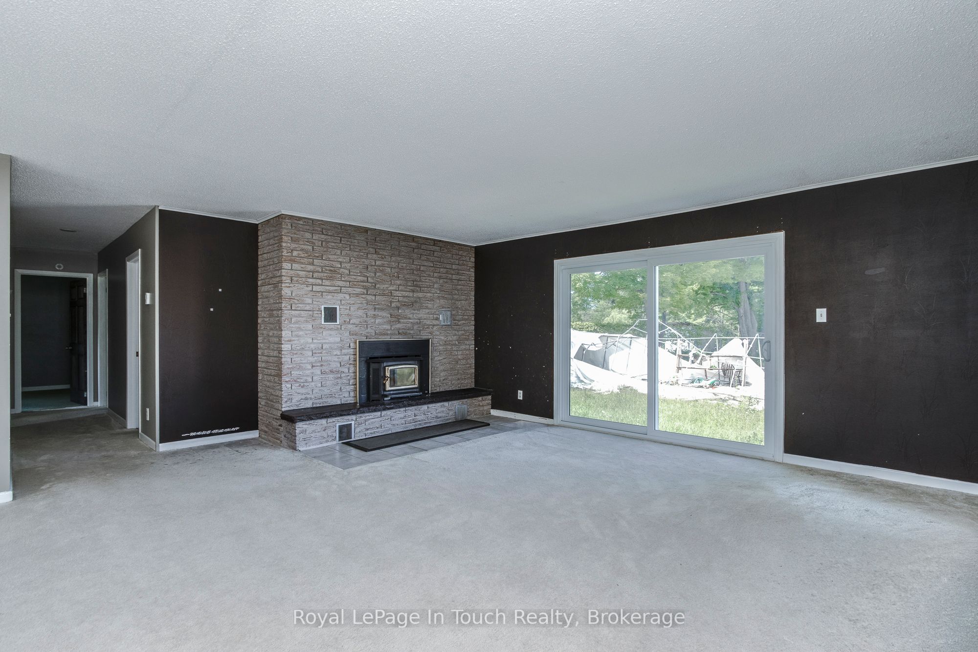 740 Balm Beach Road E Property Photo 12