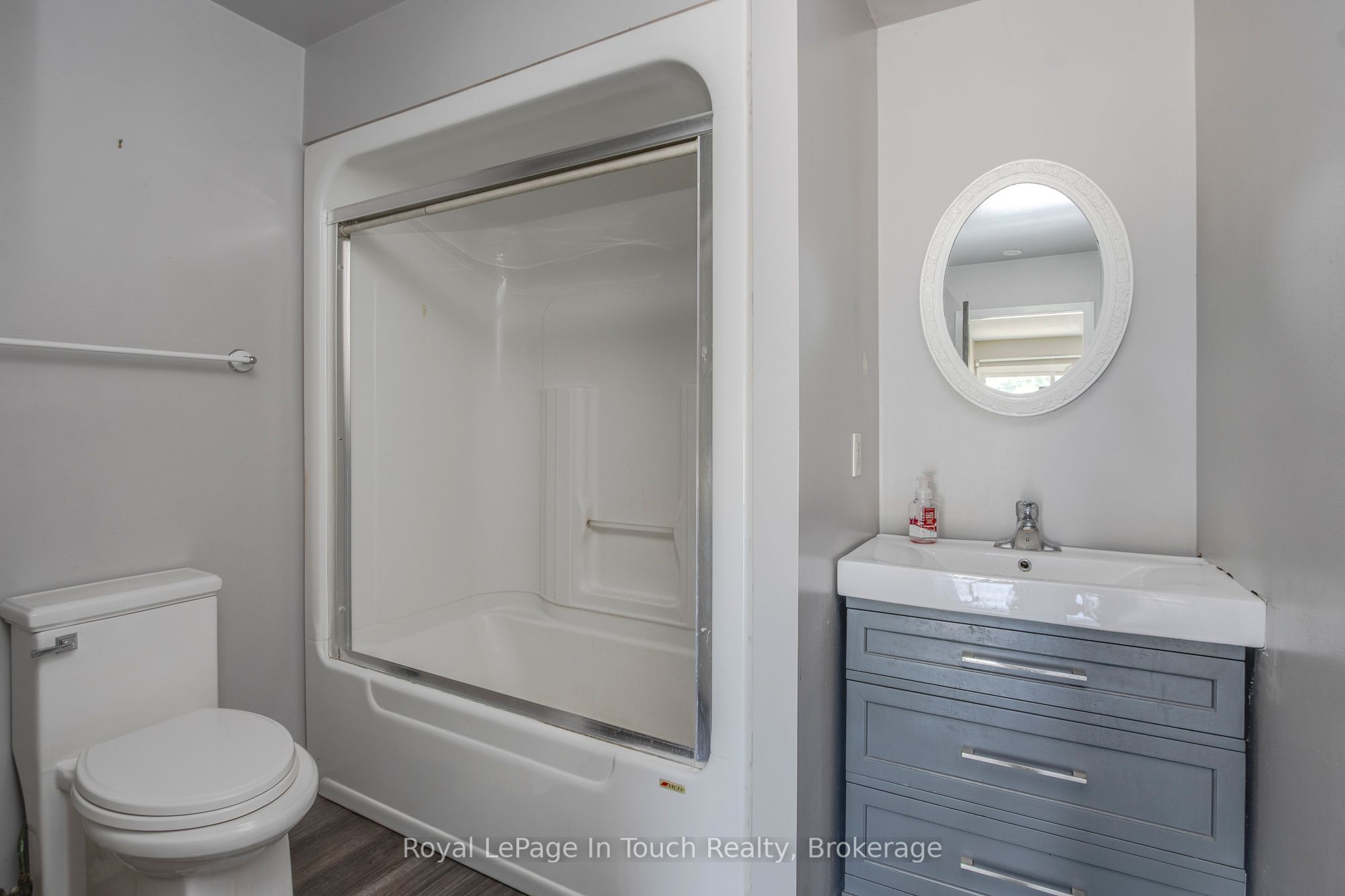 740 Balm Beach Road E Property Photo 19