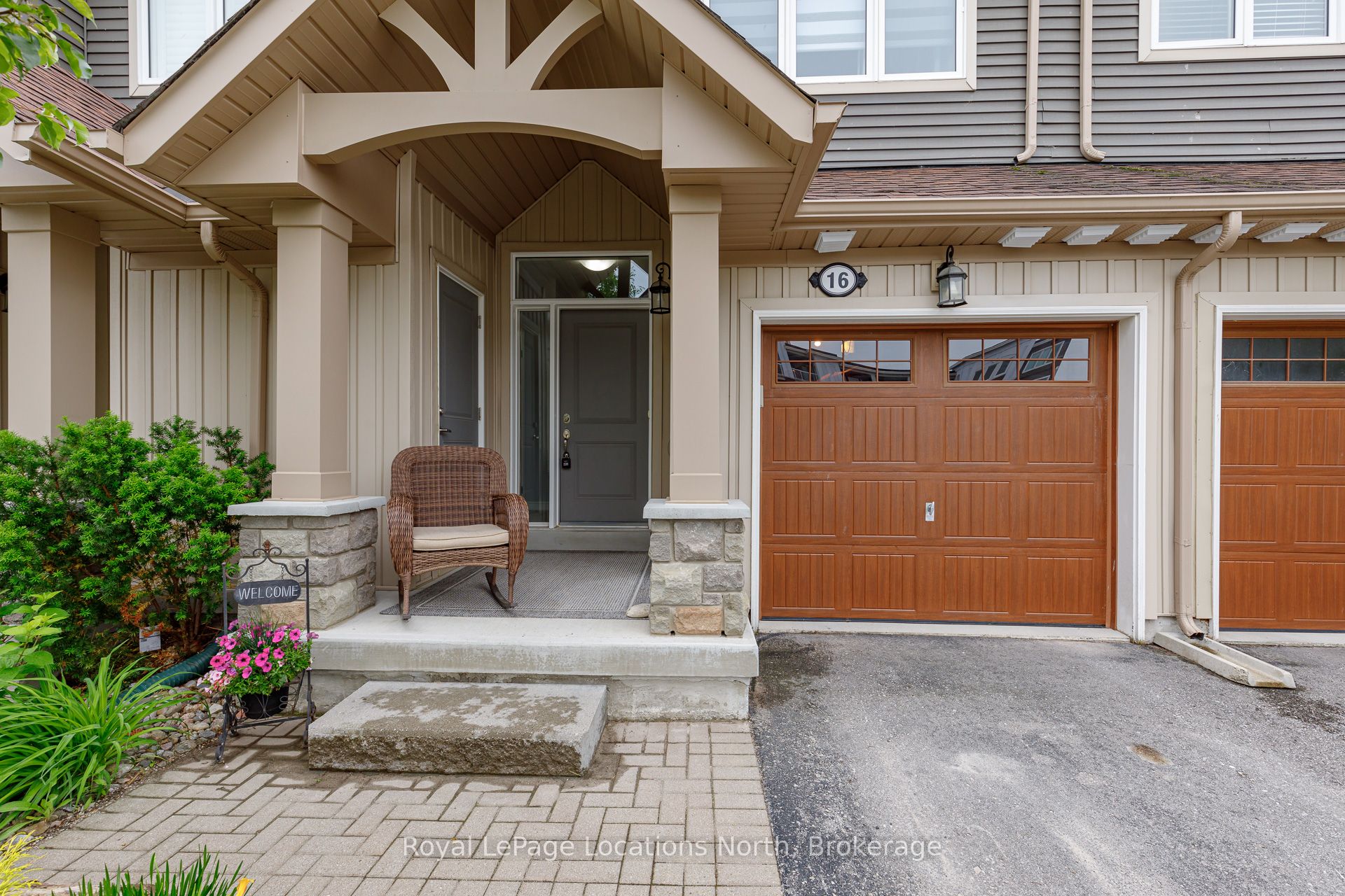 16 Greaves Avenue Property Photo 2