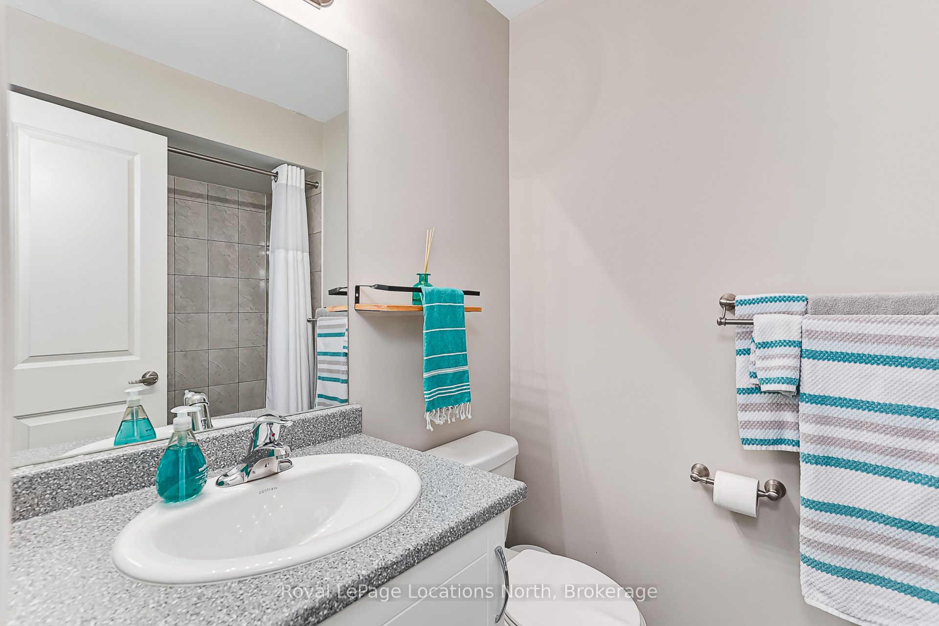 16 Greaves Avenue Property Photo 23