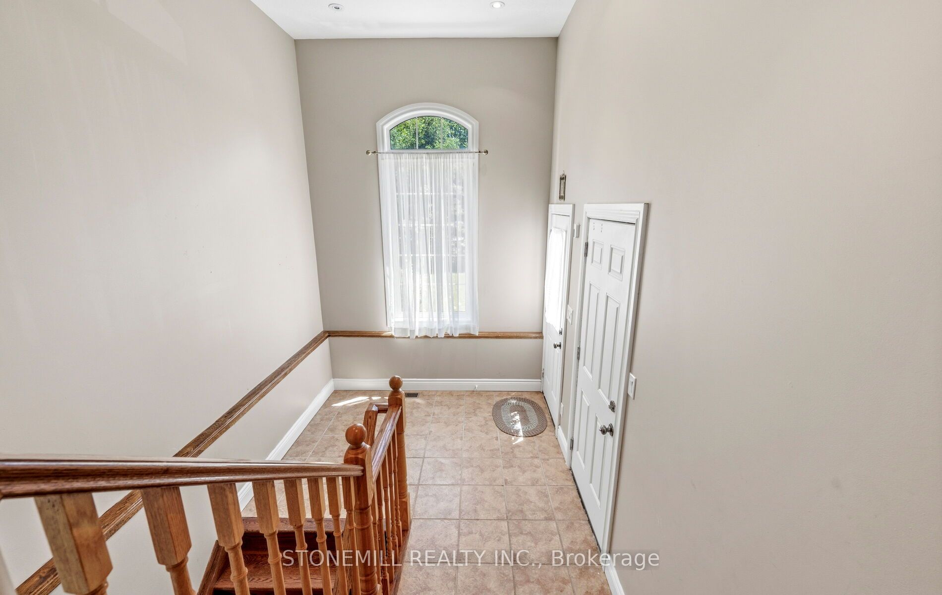 868 Eastdale Drive Property Photo 29