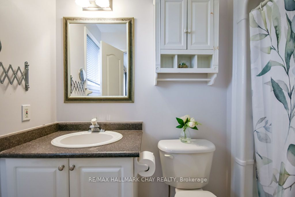 37 Julia Crescent Property Photo 14