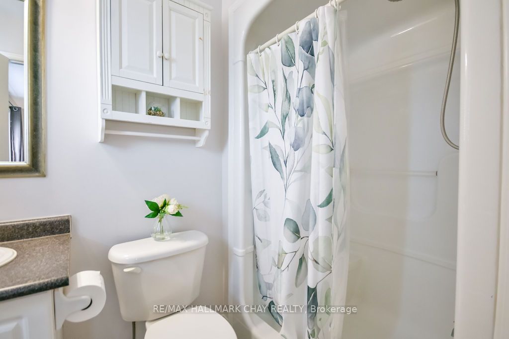 37 Julia Crescent Property Photo 15