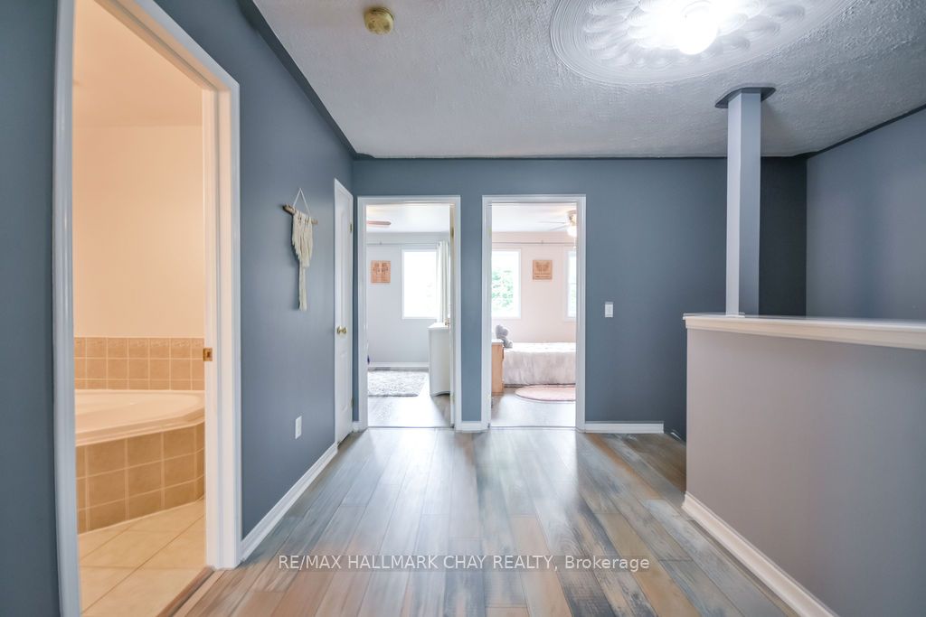 37 Julia Crescent Property Photo 16