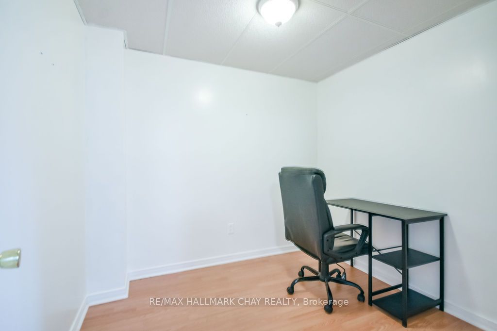 37 Julia Crescent Property Photo 25