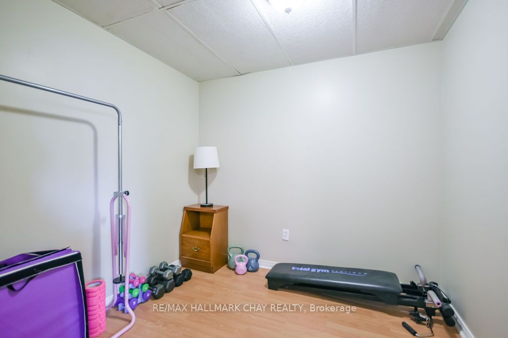 37 Julia Crescent Property Photo 27
