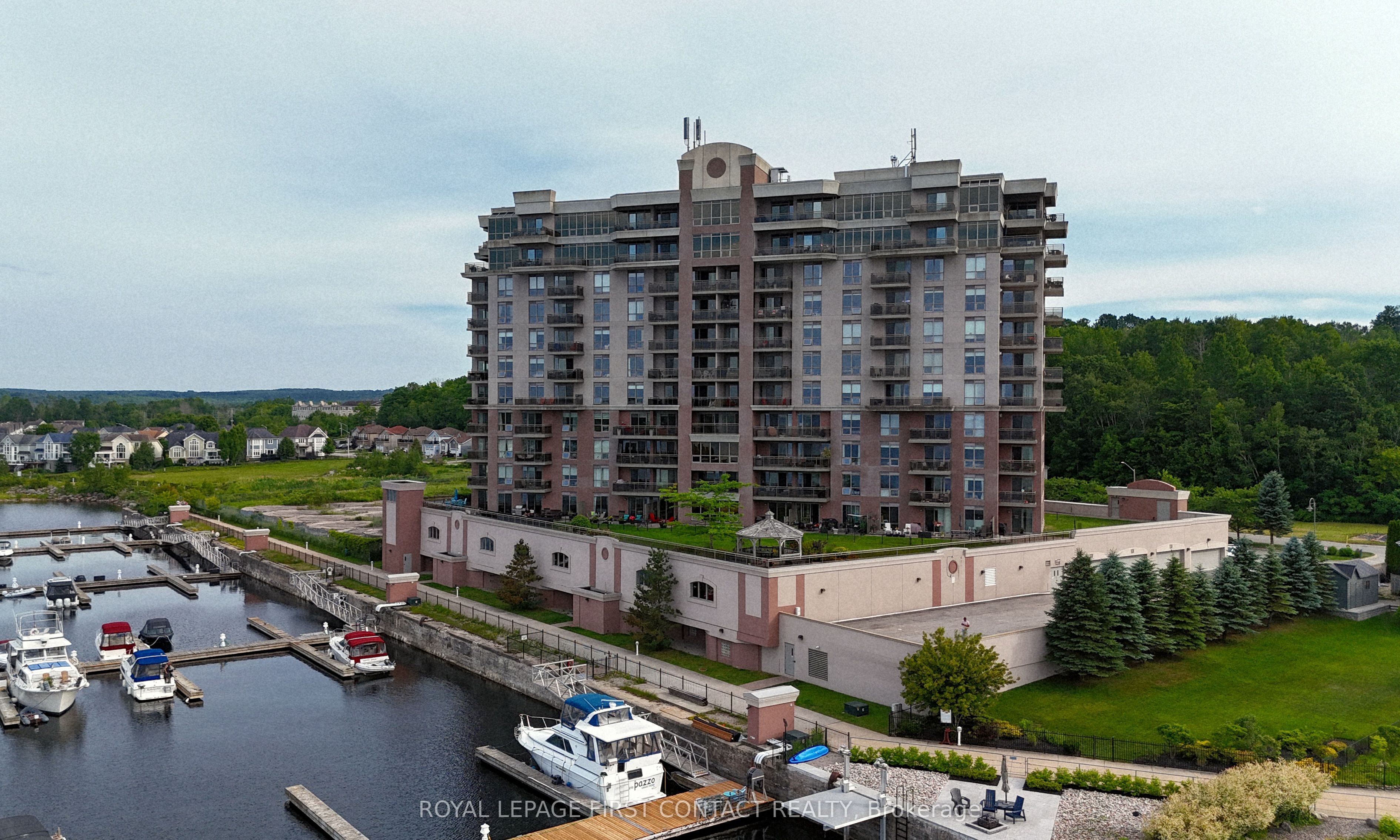699 Aberdeen Boulevard 706 Property Photo 1