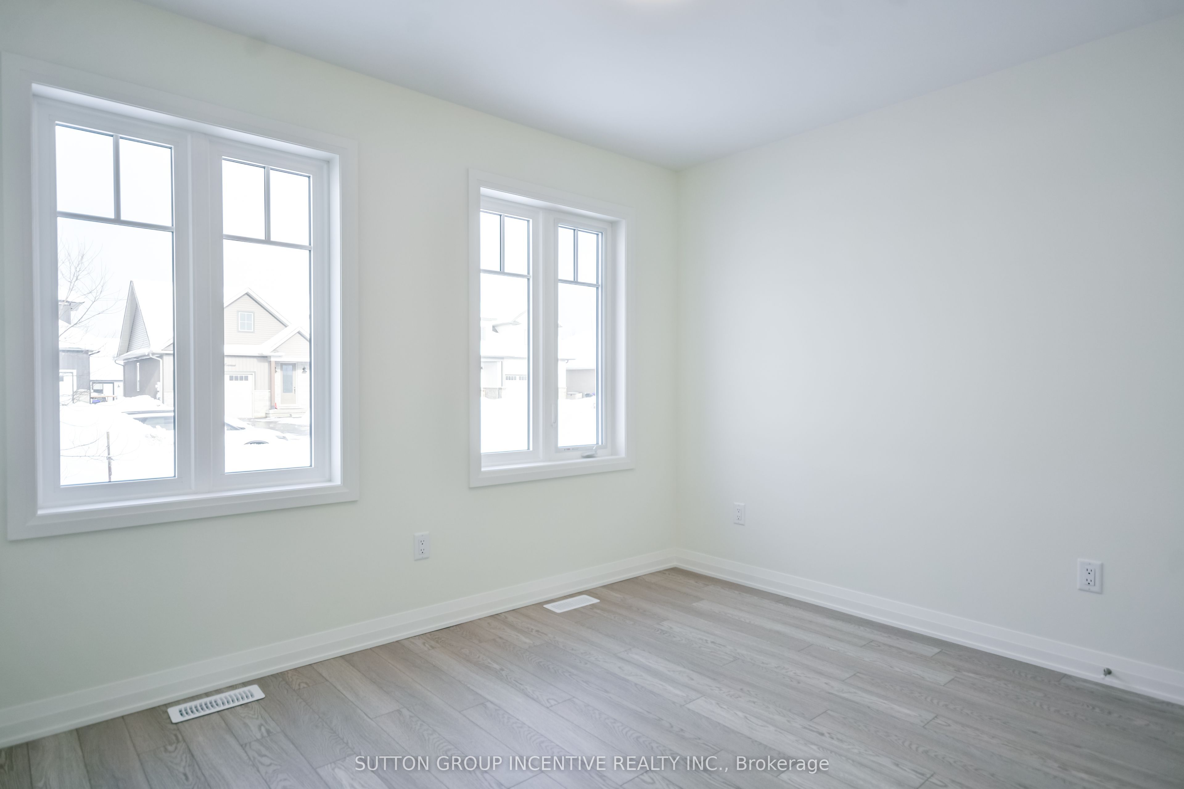 45 Harold Avenue Property Photo 4