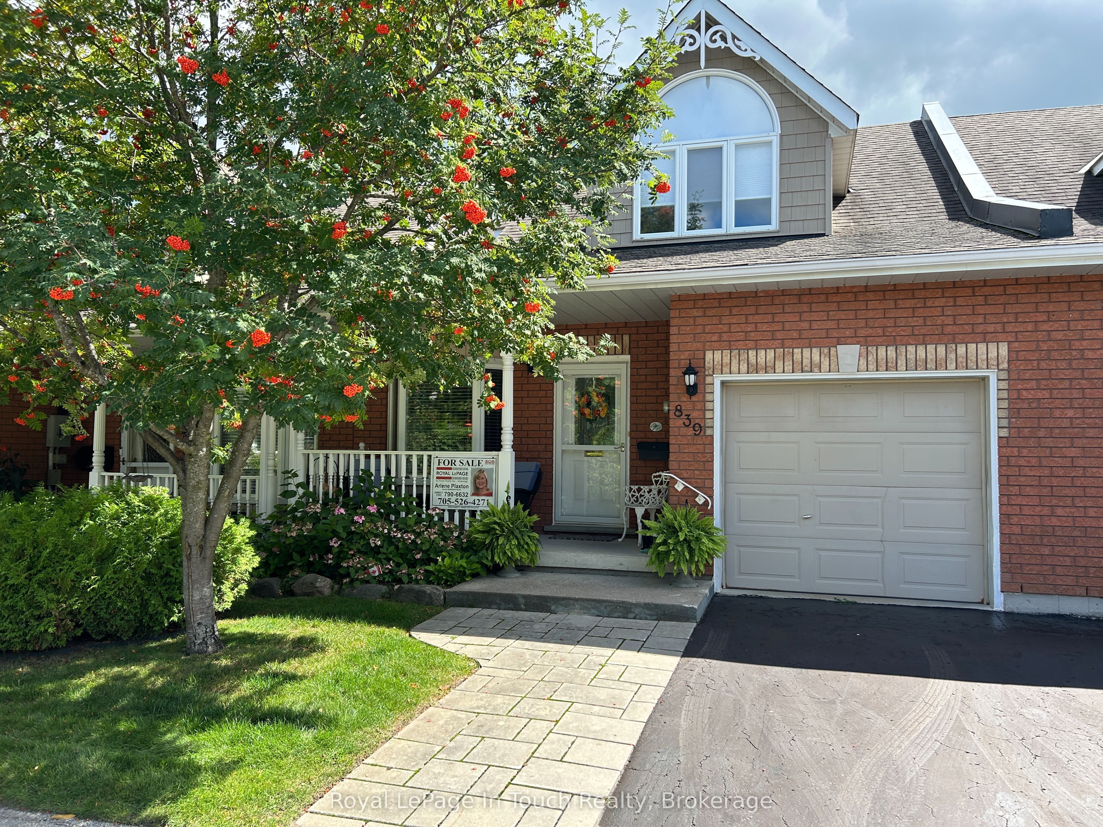 839 Sarah Boulevard Property Photo 1