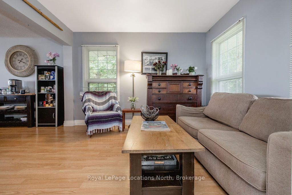 2222 Shore Lane Property Photo 8