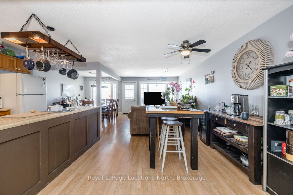 2222 Shore Lane Property Photo 11
