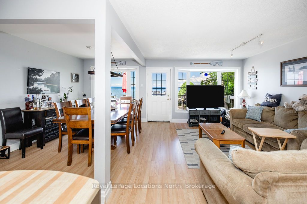 2222 Shore Lane Property Photo 15
