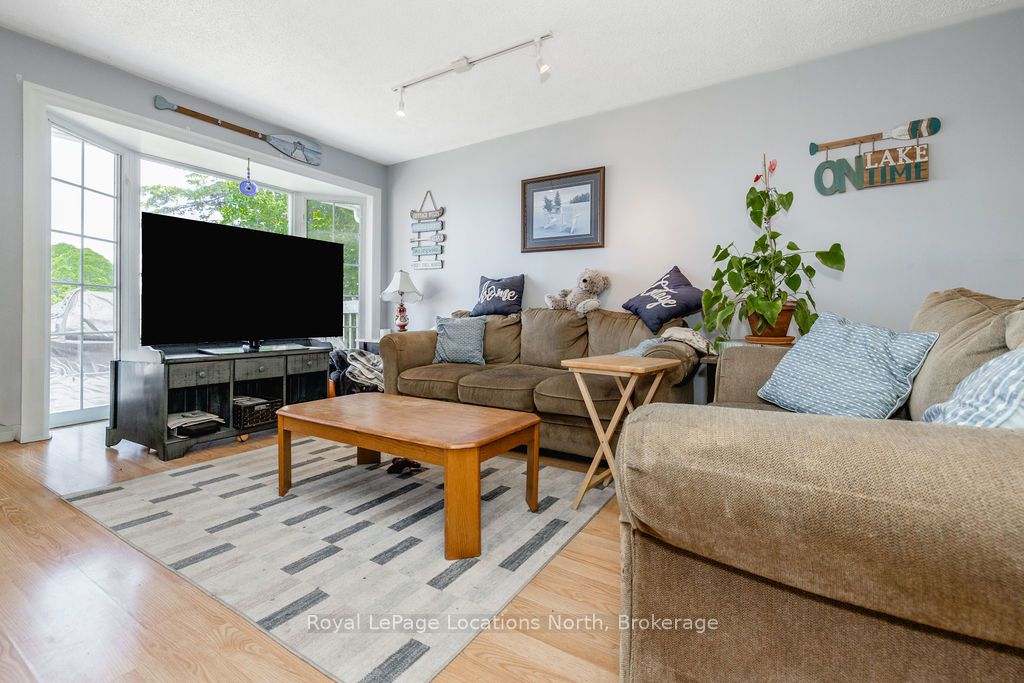 2222 Shore Lane Property Photo 18