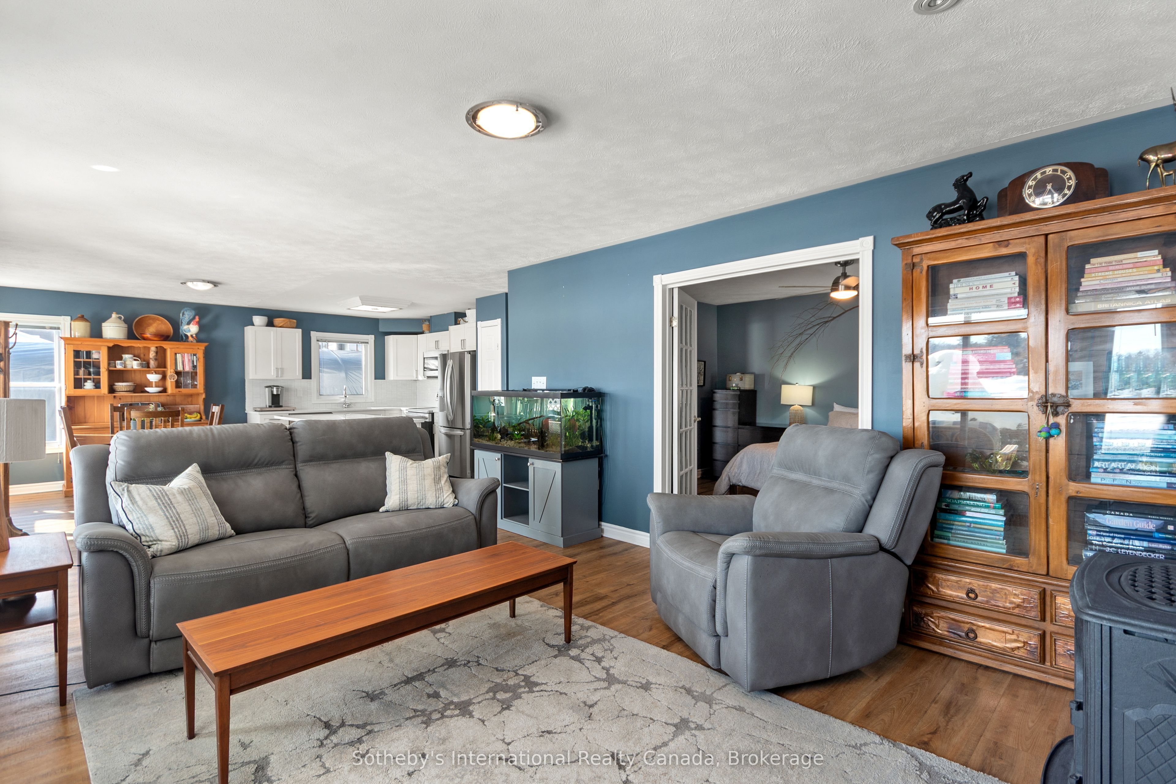 604 Champlain Road Property Photo 15
