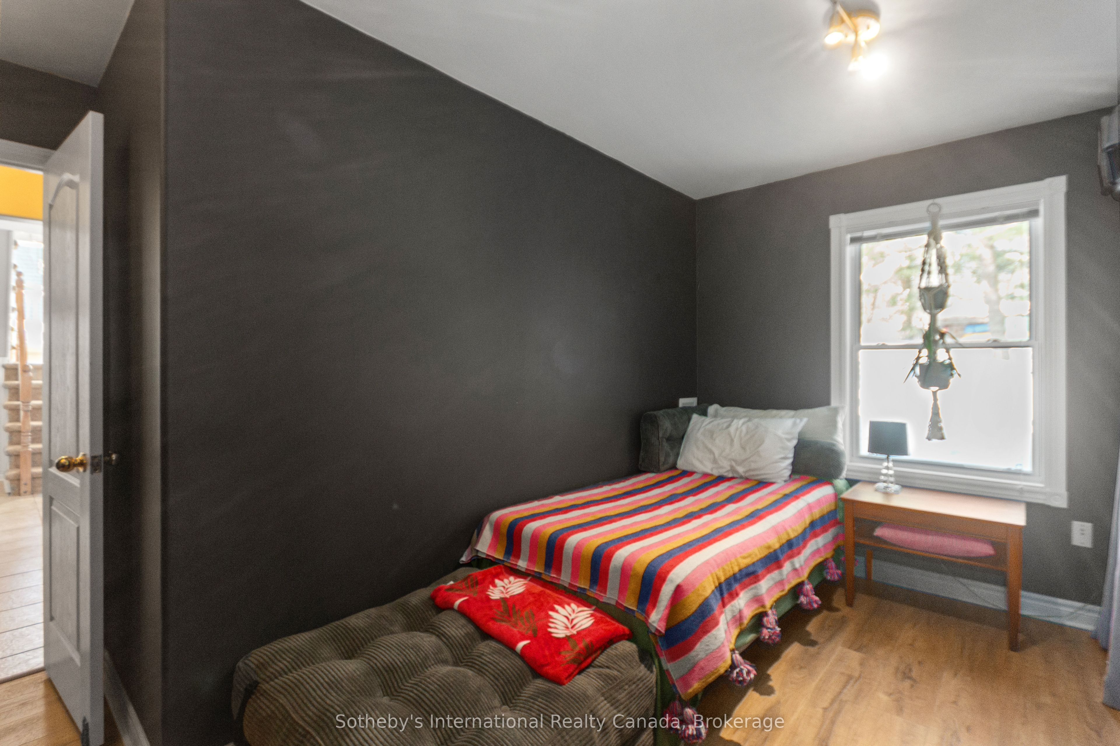 604 Champlain Road Property Photo 22