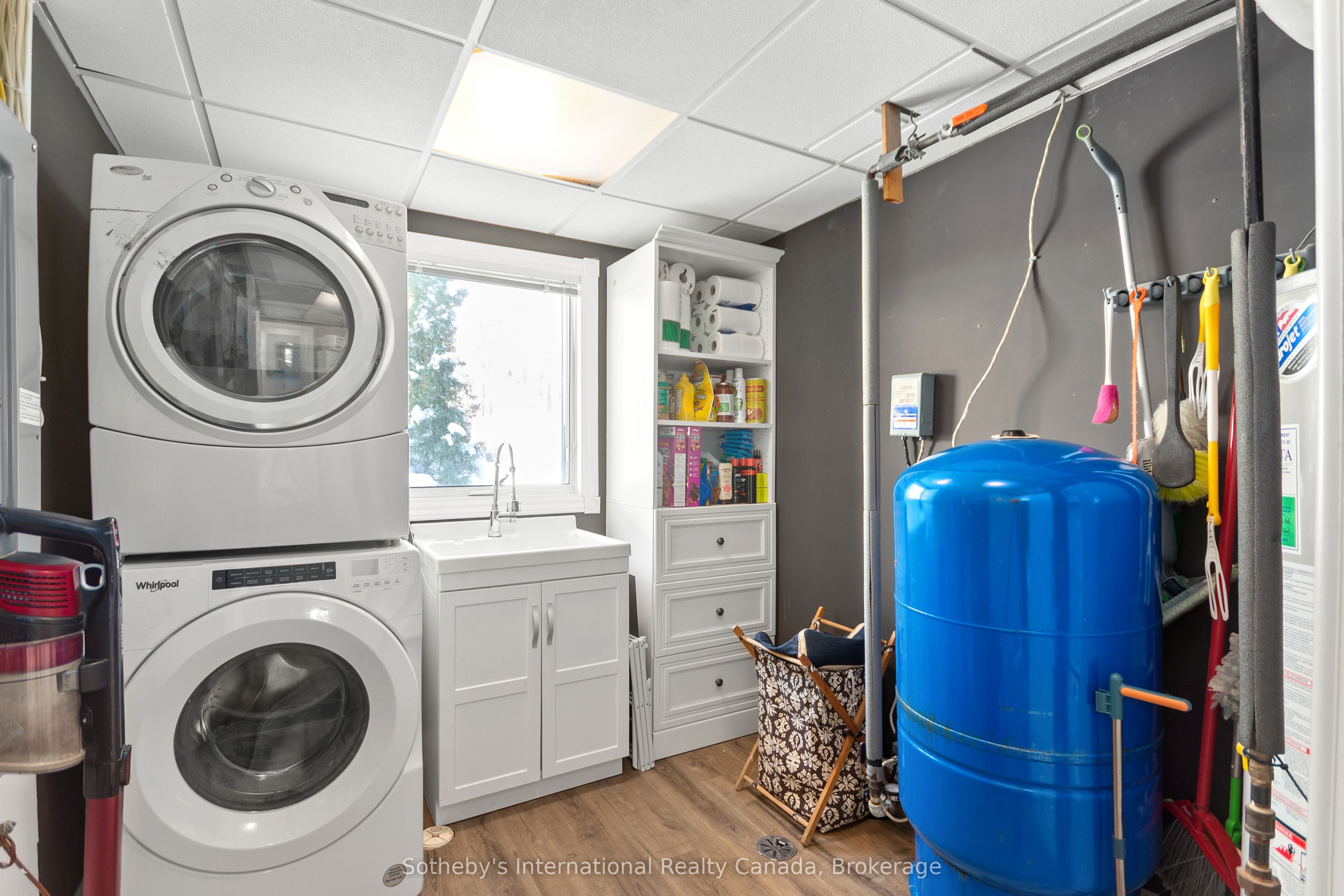 604 Champlain Road Property Photo 23