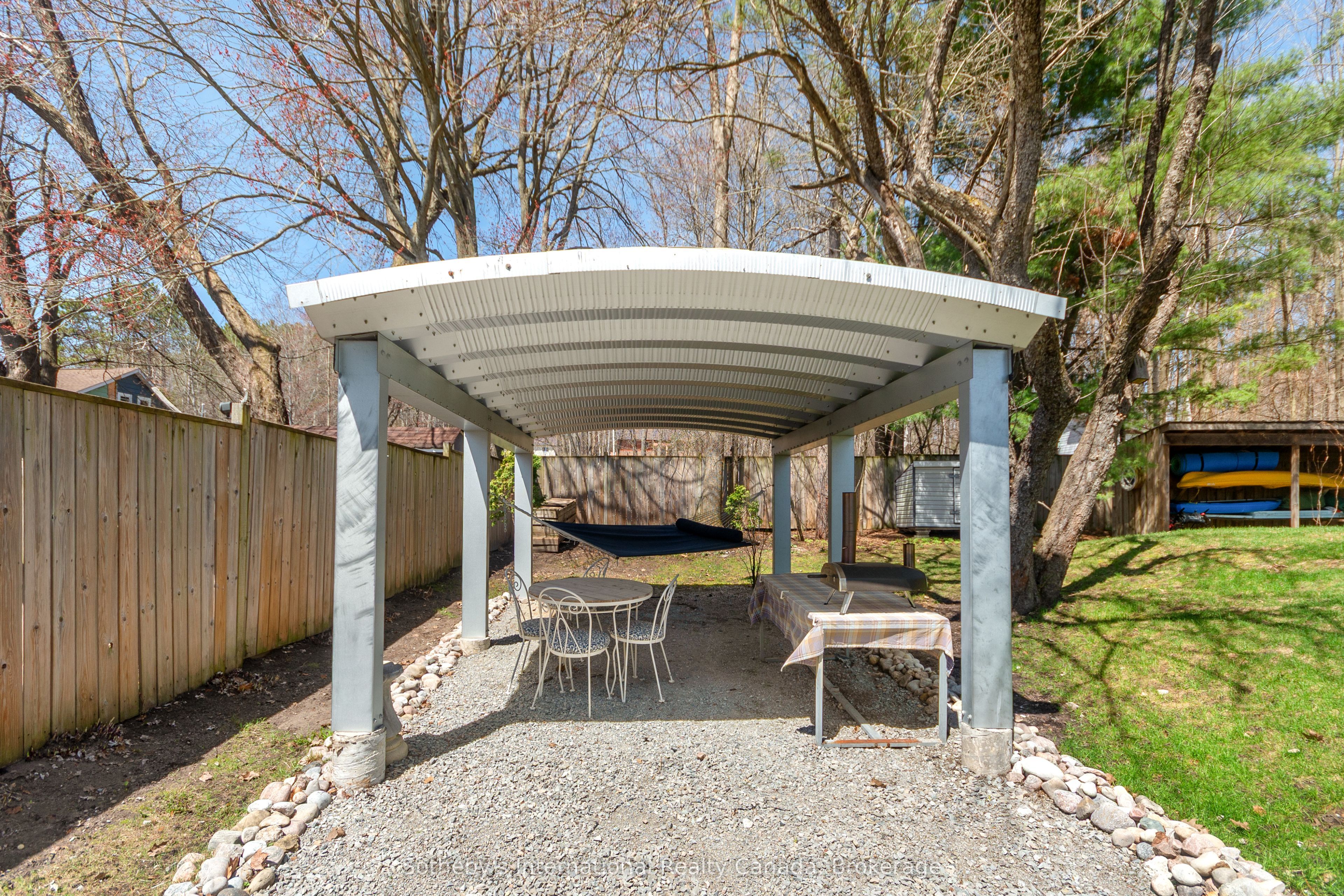604 Champlain Road Property Photo 43