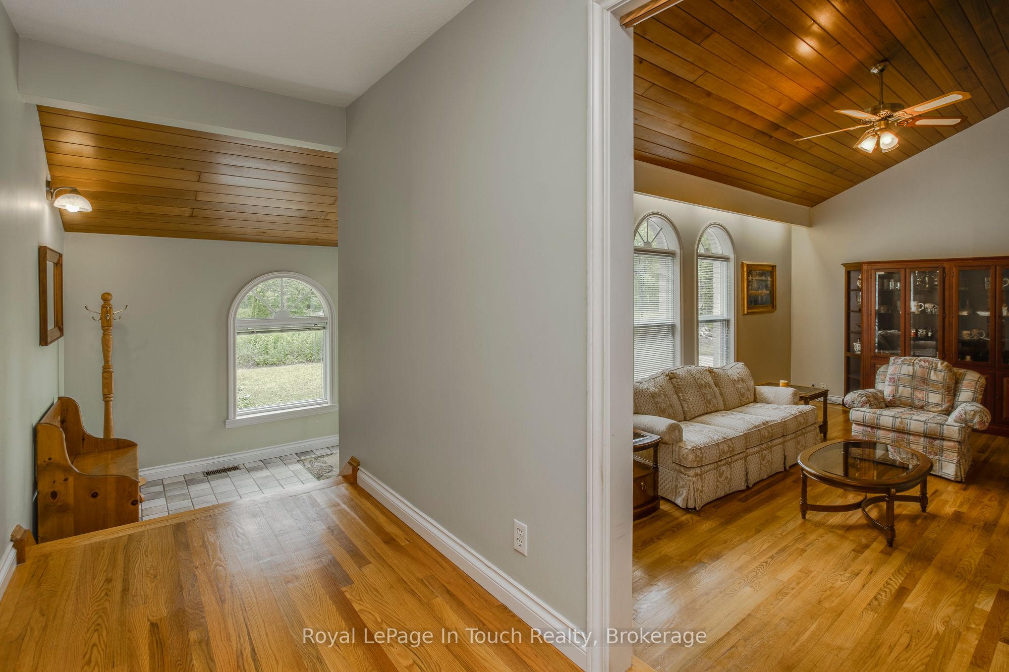 487 Tiny Beaches Road S Property Photo 13