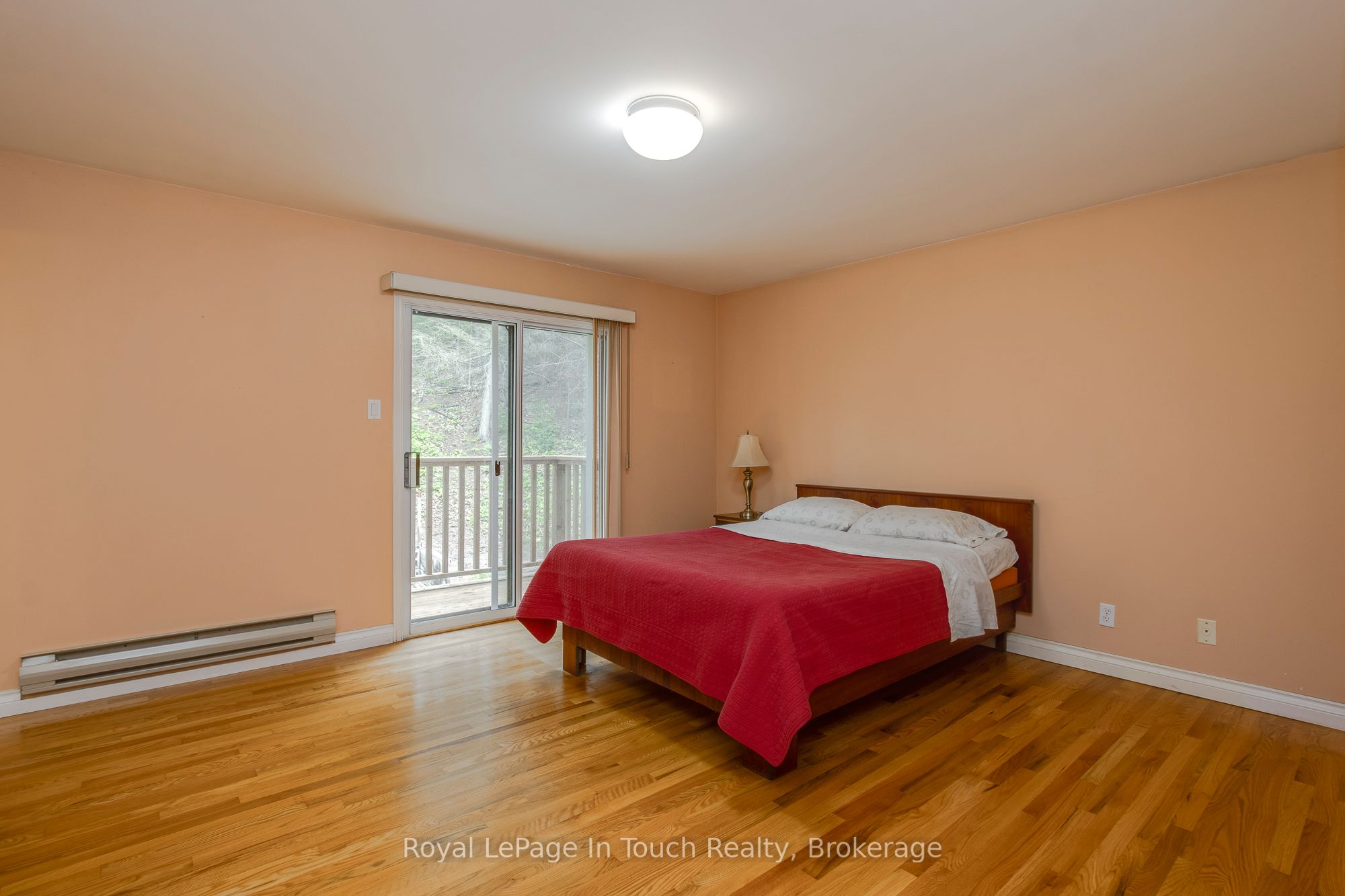 487 Tiny Beaches Road S Property Photo 16
