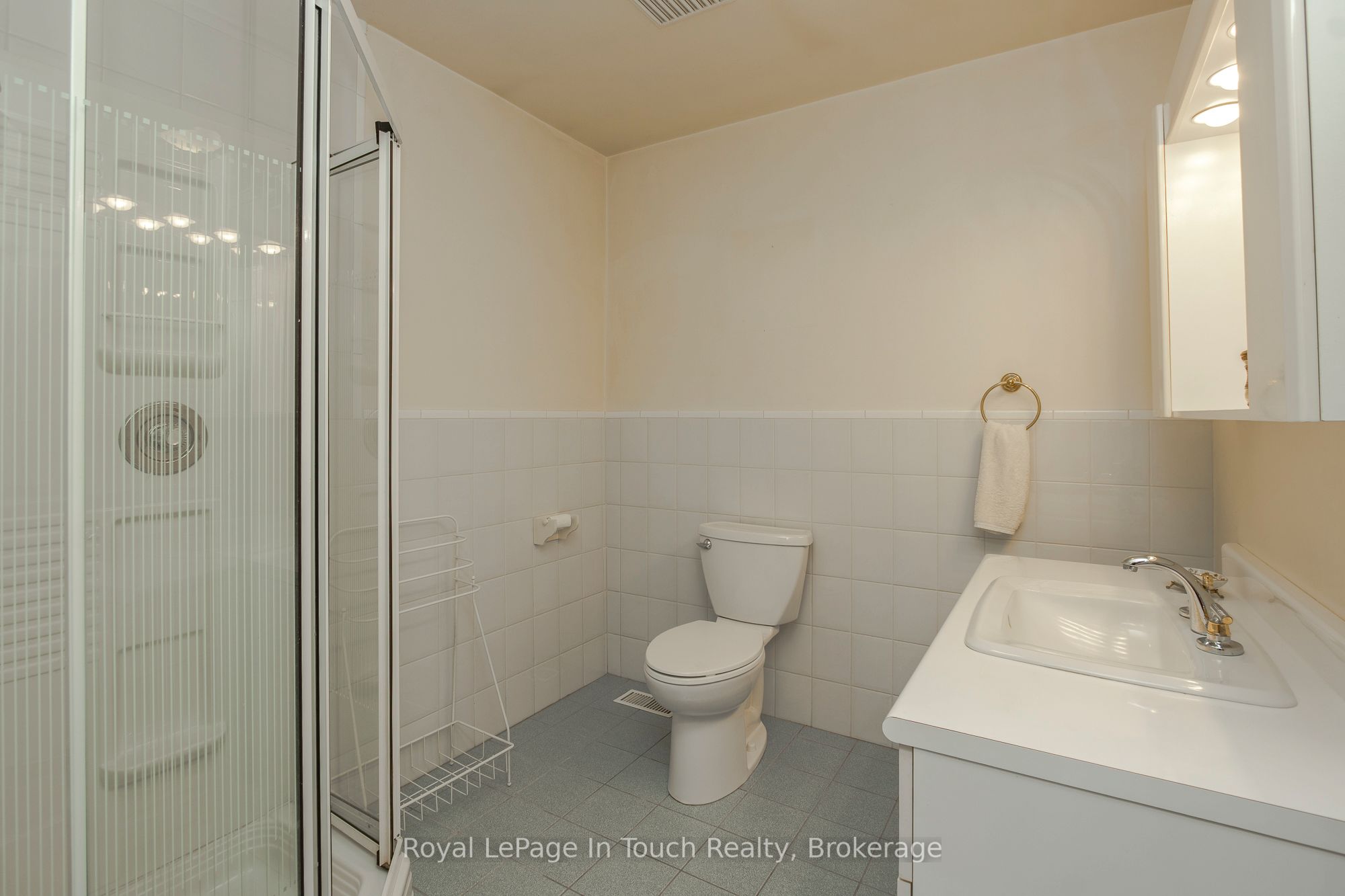 487 Tiny Beaches Road S Property Photo 23