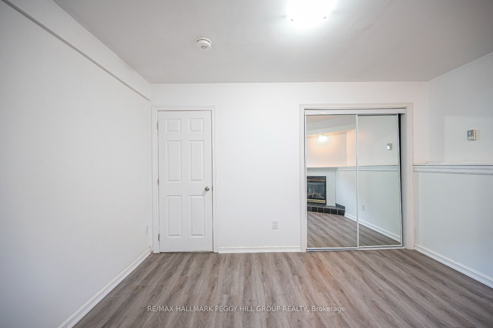 32 54th Street S Lower Property Photo 5