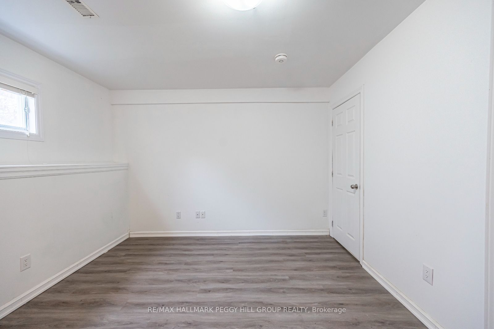 32 54th Street S Lower Property Photo 6