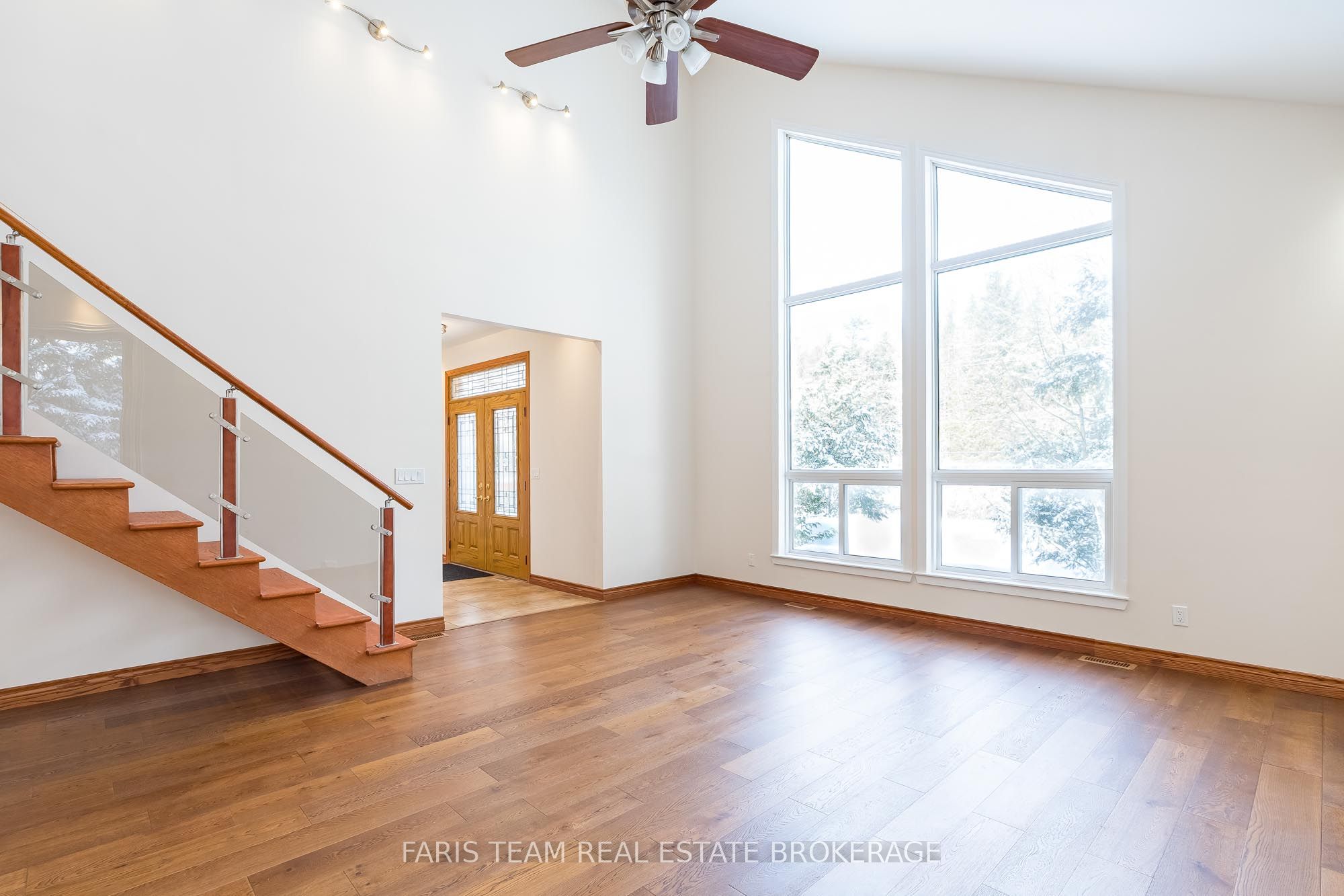 2384 Champlain Road Property Photo 15