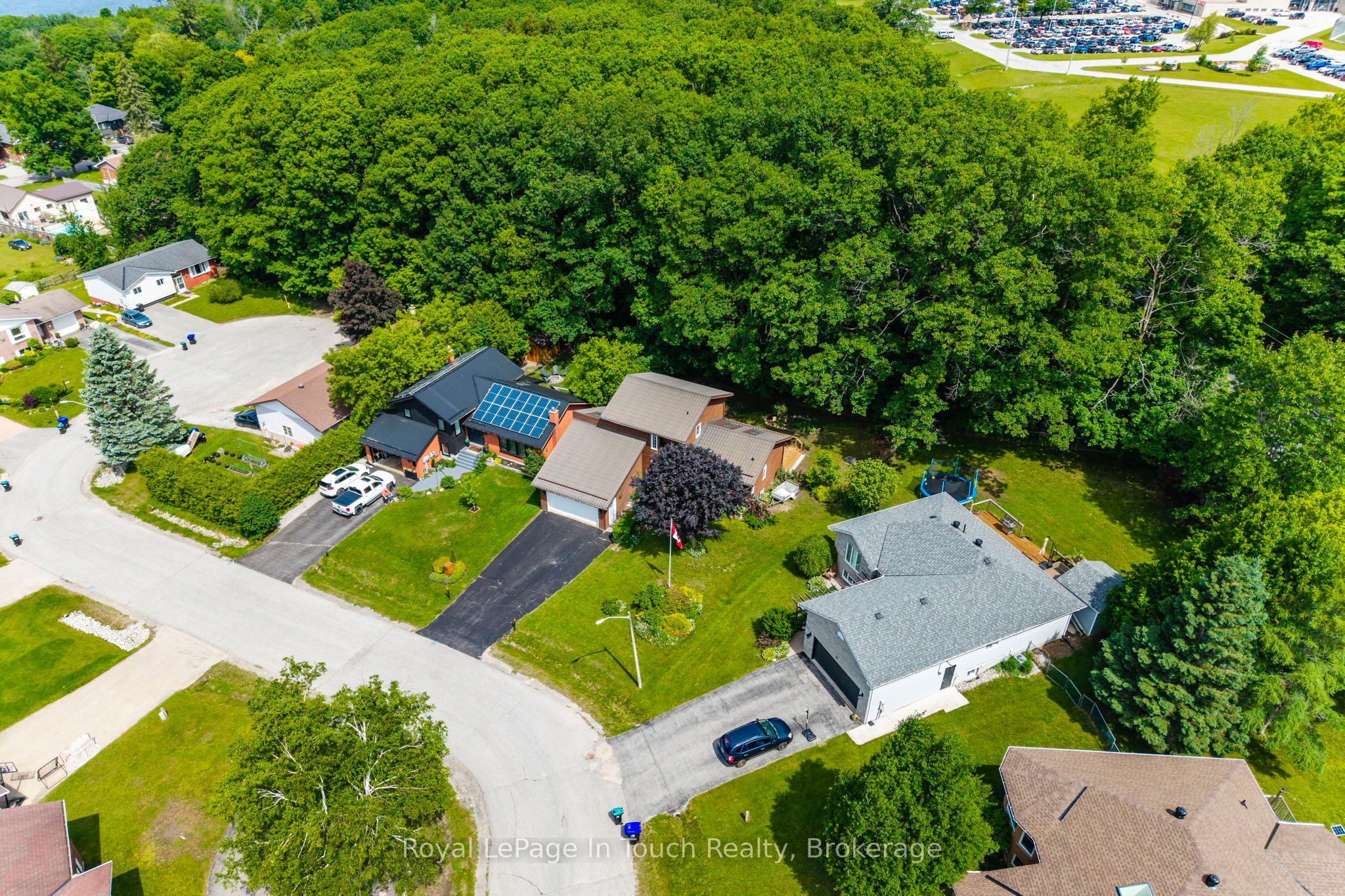 13 Hallen Drive Property Photo 46