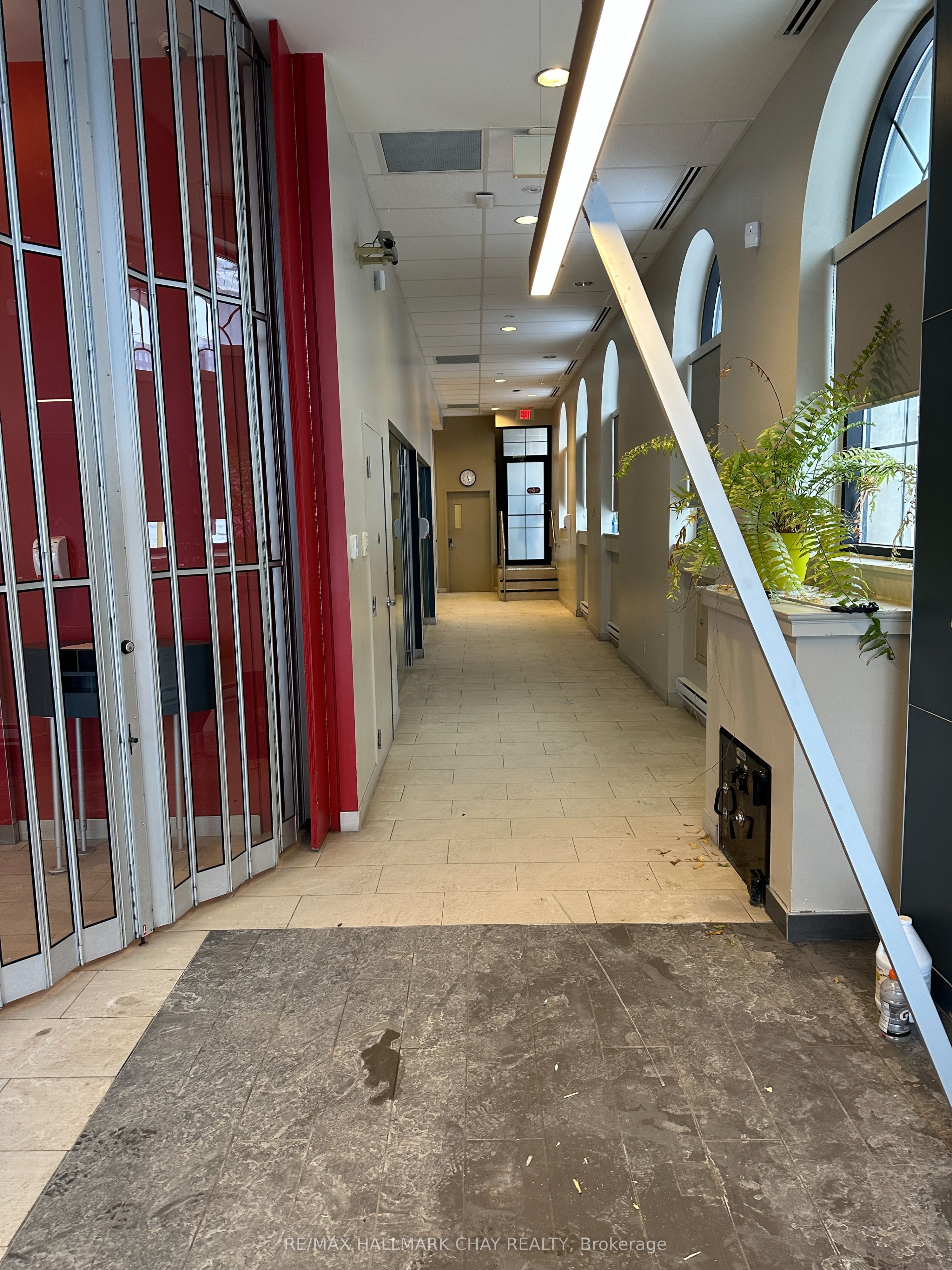 64 Dunlop Street E Property Photo 5
