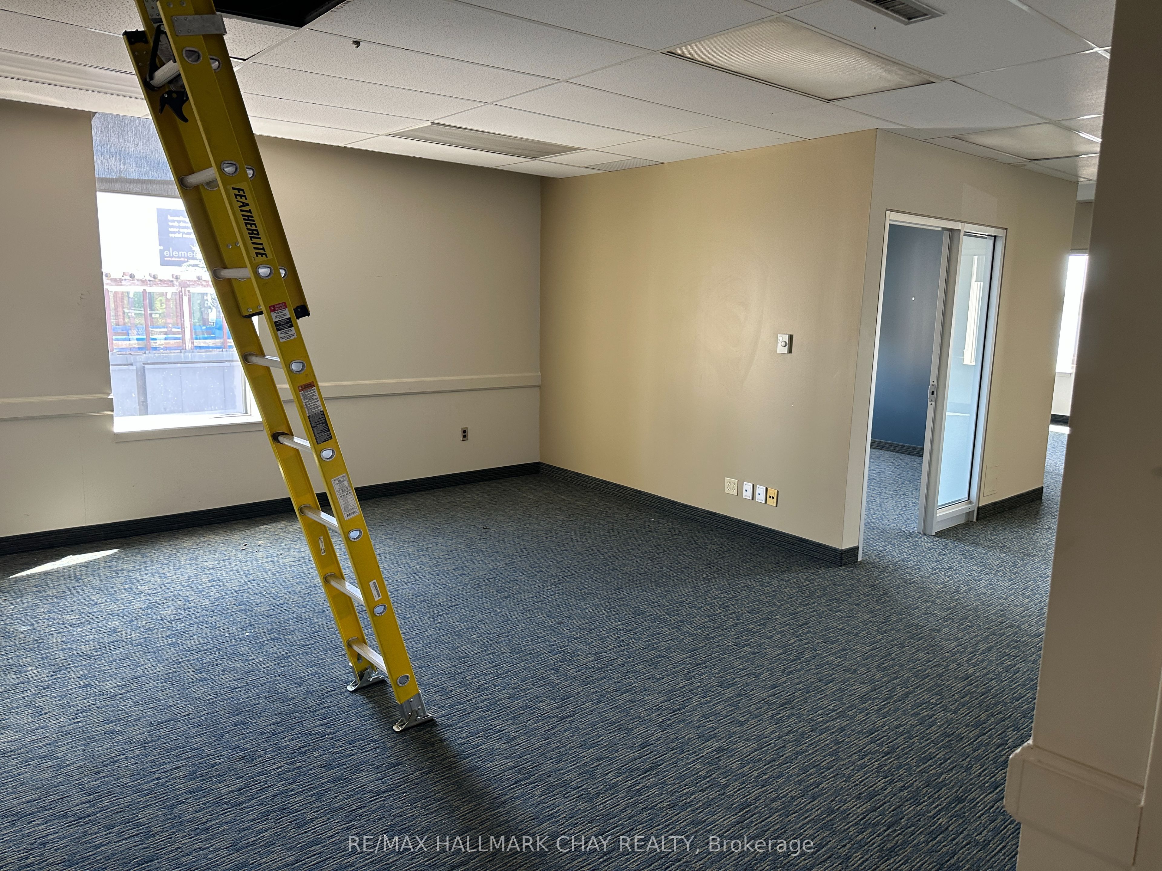 64 Dunlop Street E Property Photo 15