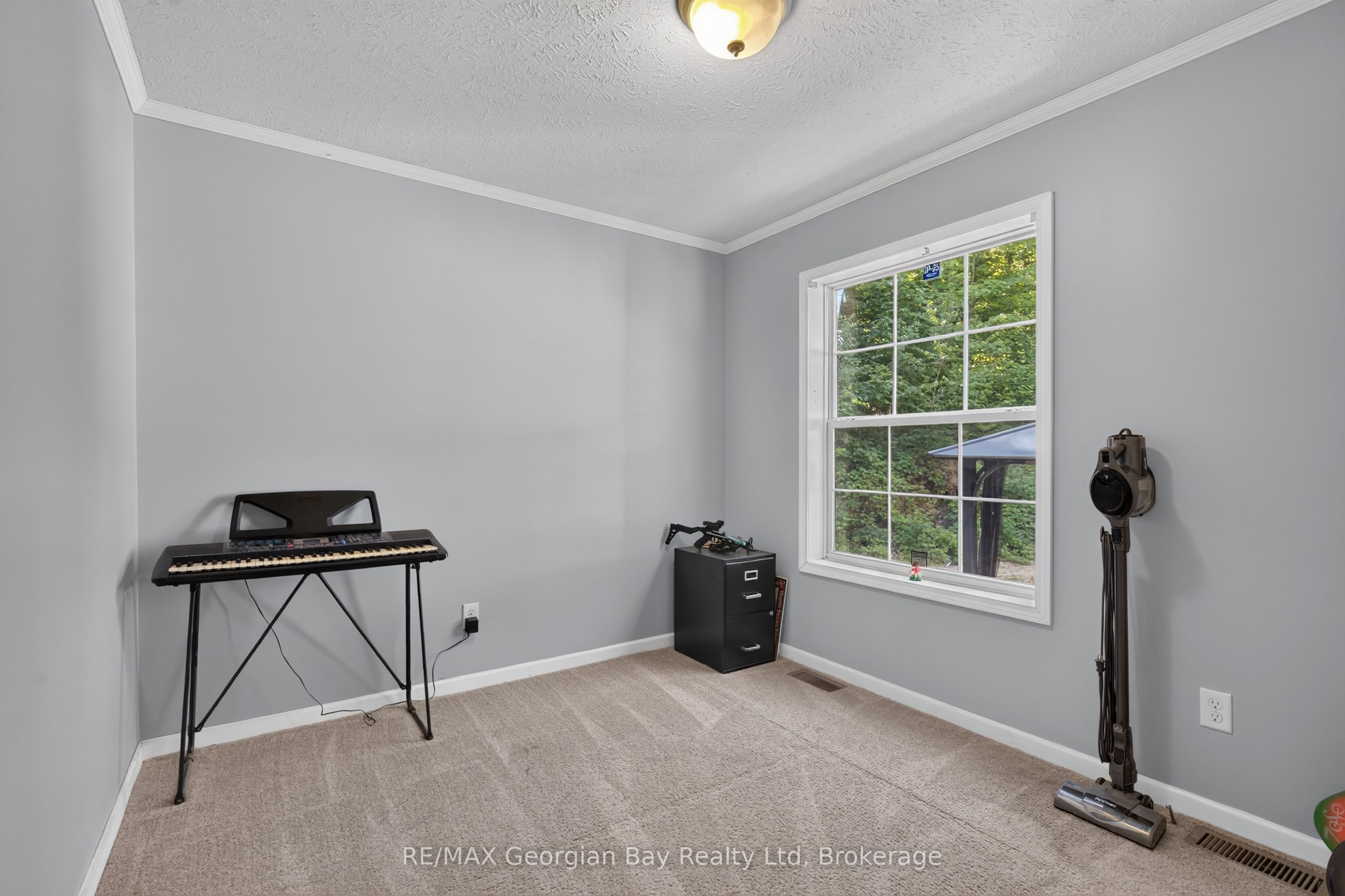 927 Vindin Street Property Photo 14