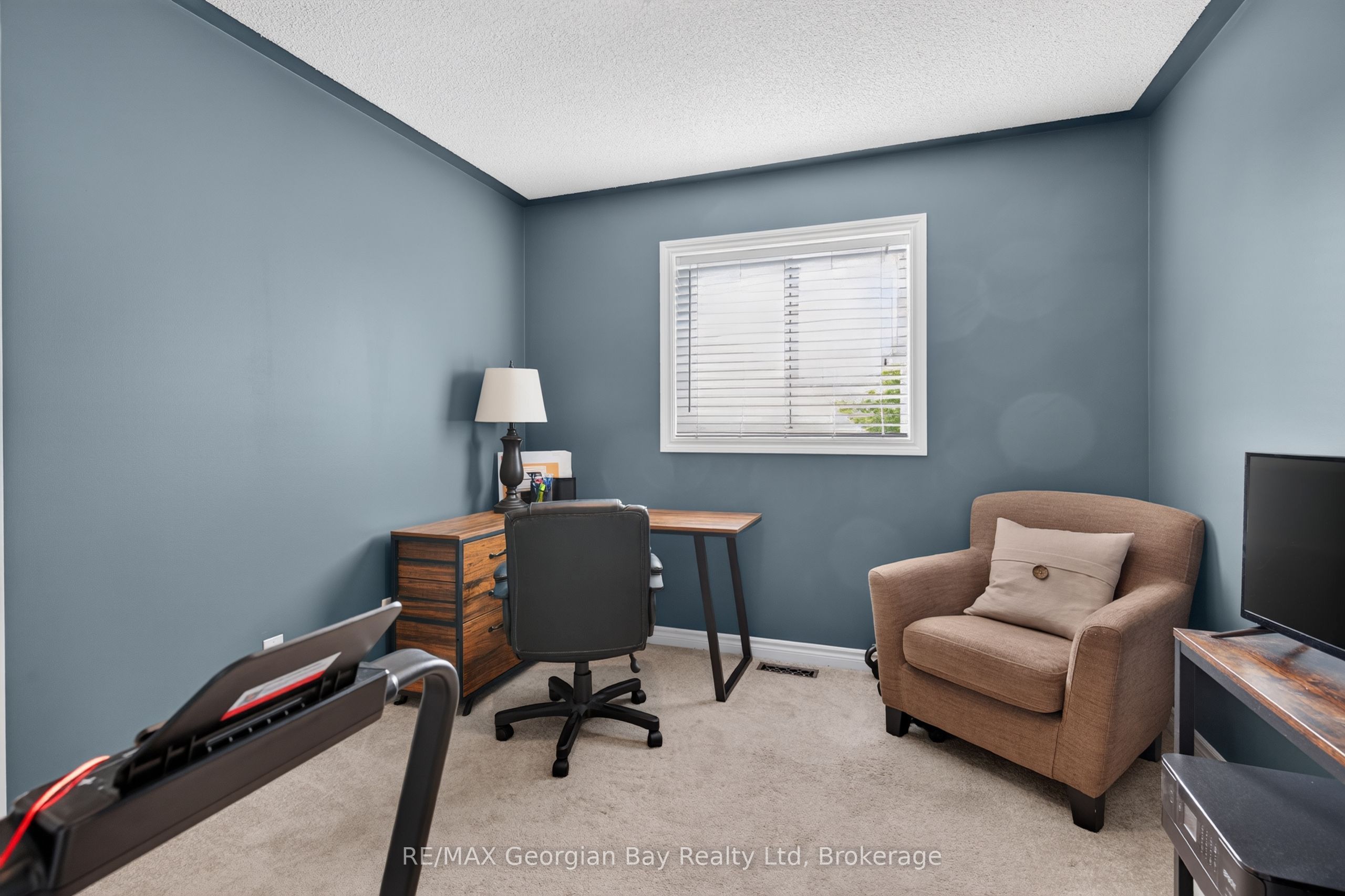 400 Keller Drive Property Photo 24
